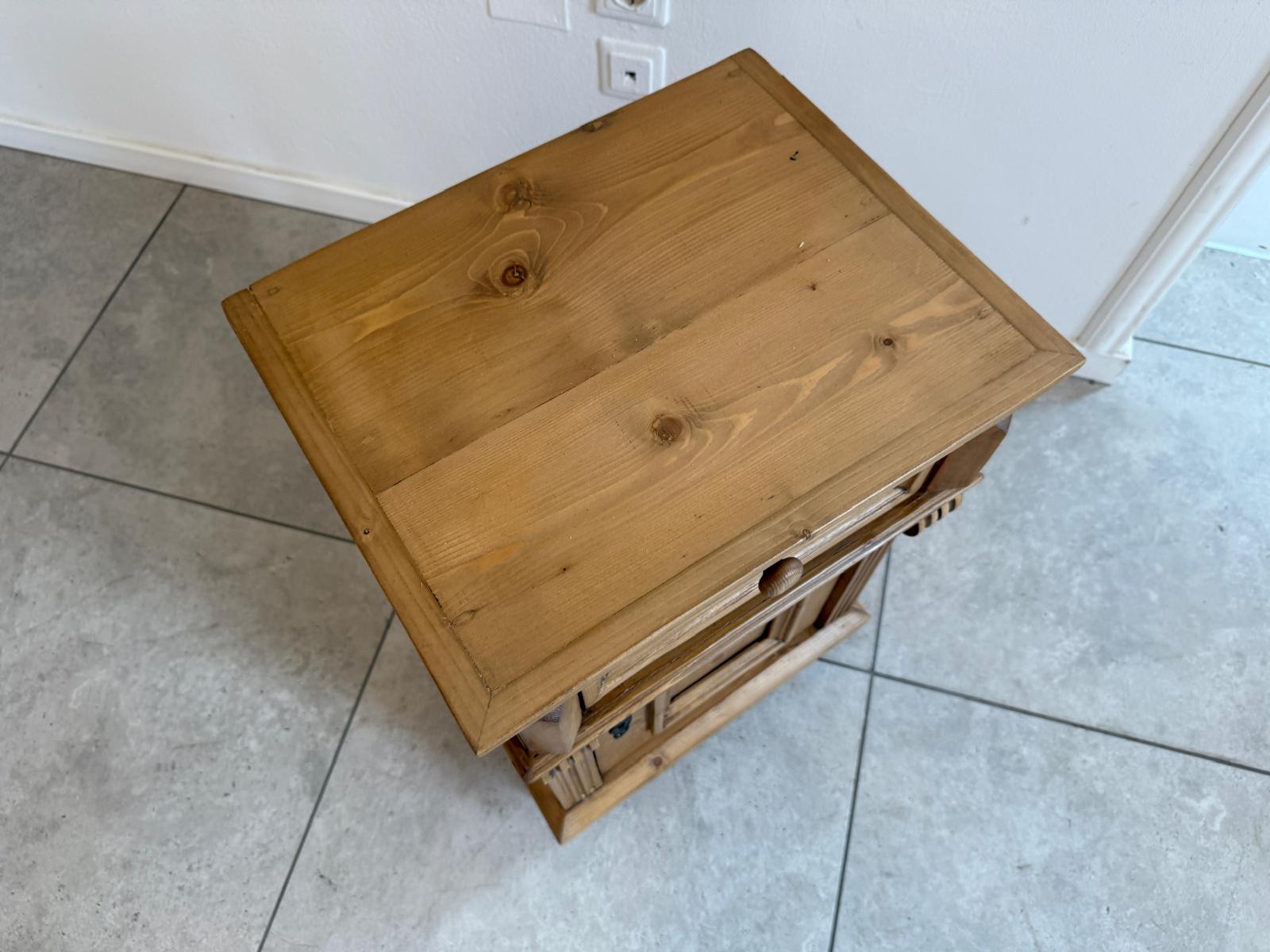 Bäuerliches Nachtkasterl Gründerzeit Stil Fichtenholz Antik G2067