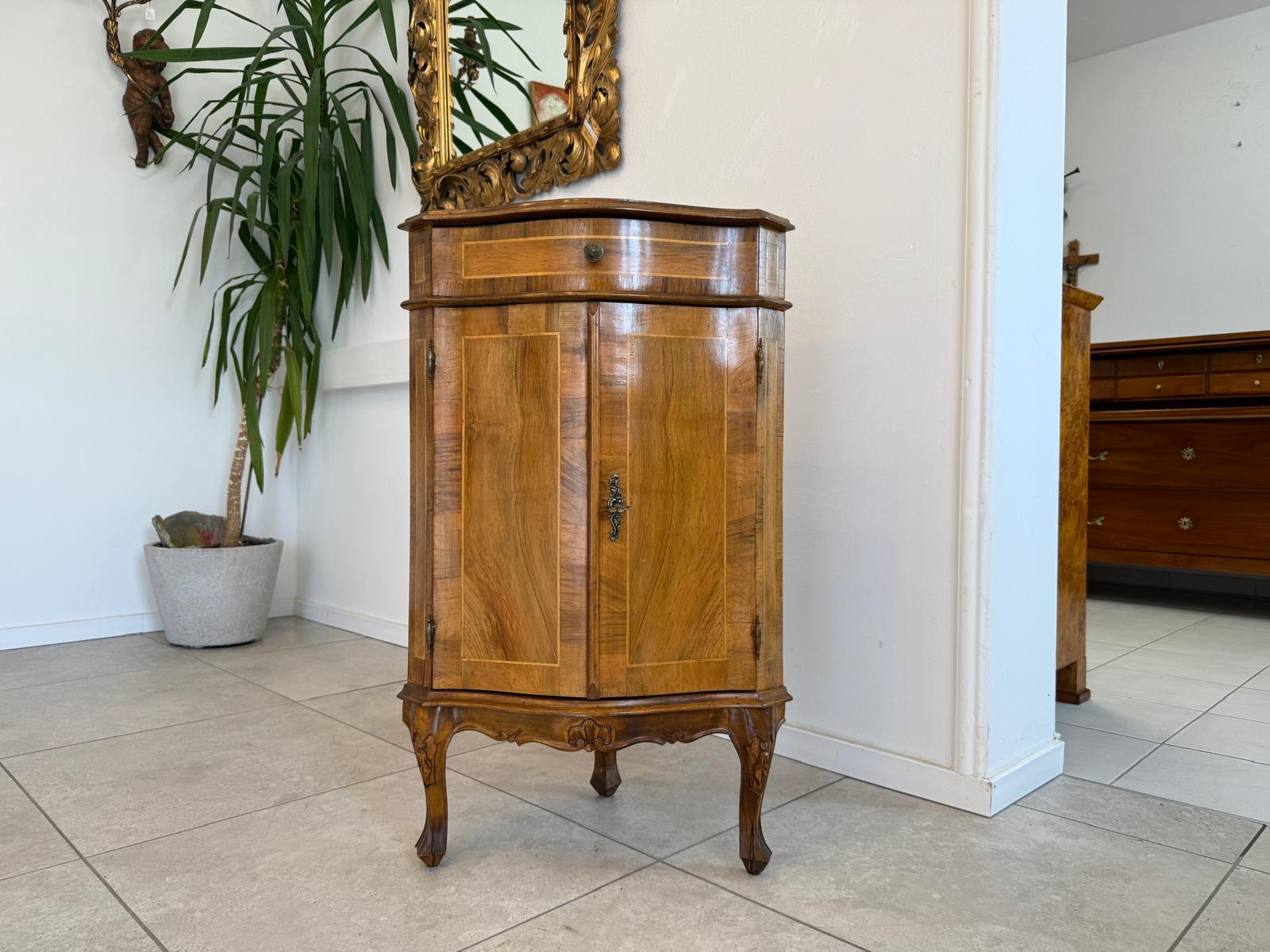 Stilvolle Eckanrichte Eckkommode Anrichte Barockstil G1767