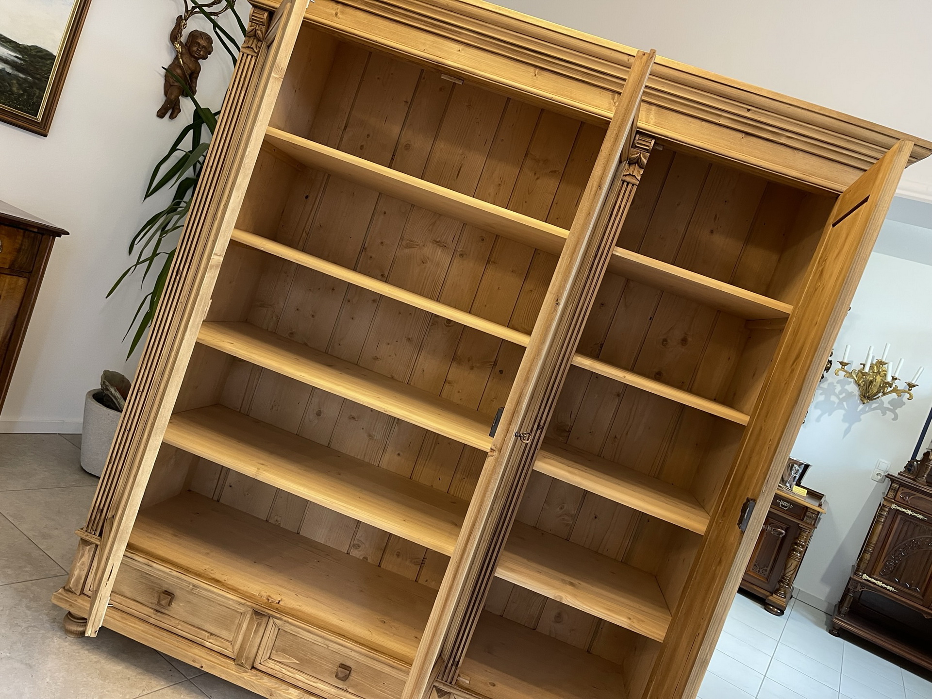bauernschrank-Biedermeier_22 Garderobenschrank Bauernschrank Kasten Bauernmöbel B2089