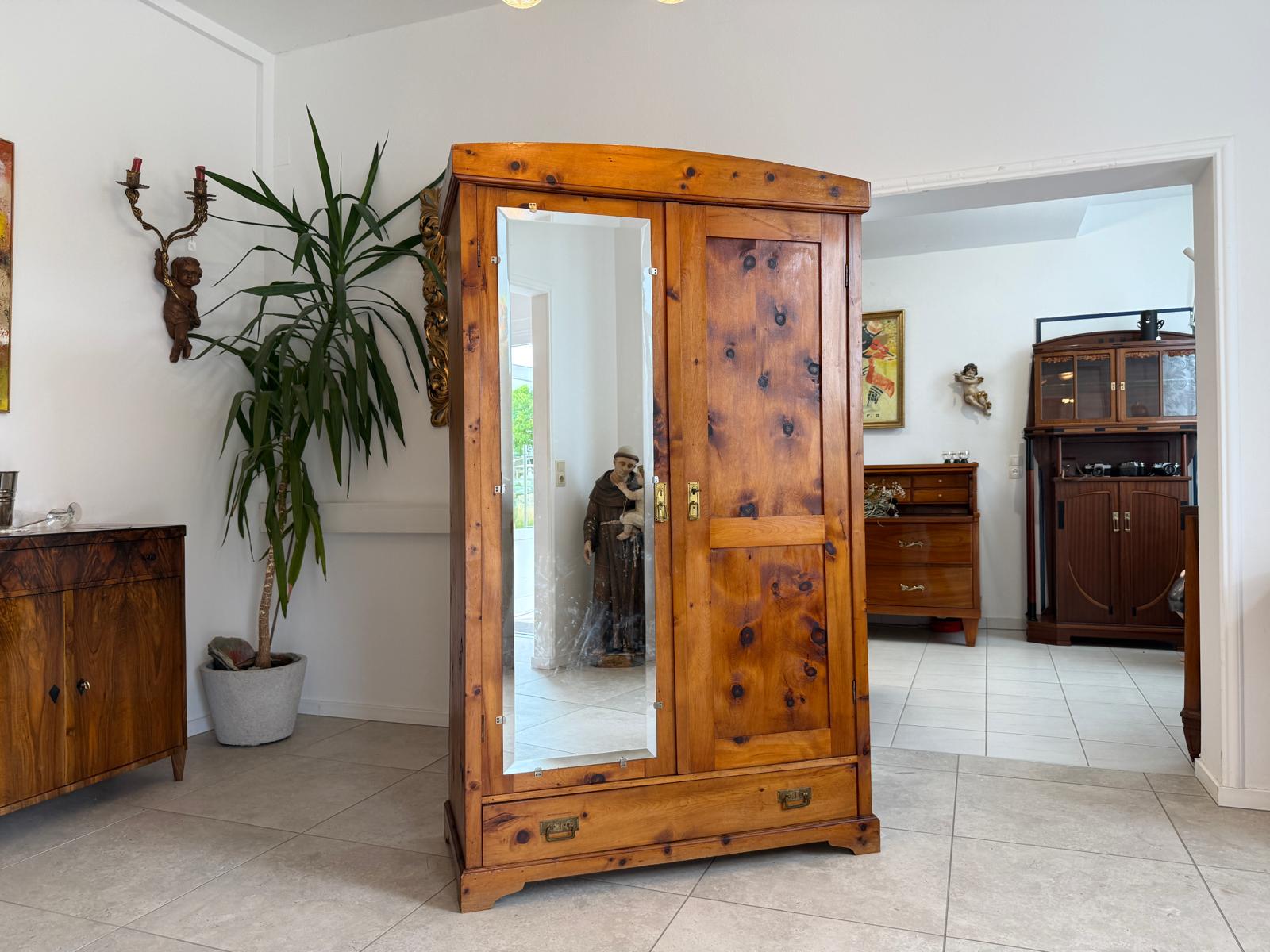 Zirbenholz Schrank Kasten Bauerschrank Kleiderkasten Spiegelschrank G1882