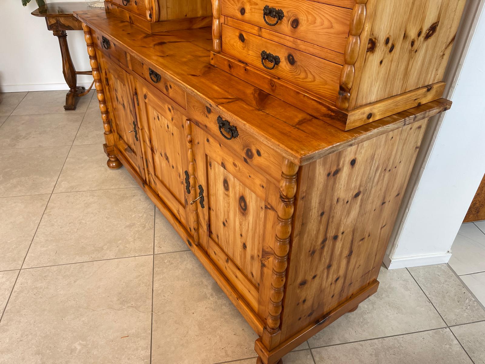 Alte Zirbenholz Kredenz Küchenvitrine Butzenglas Küchenschrank Landhausstil G1670