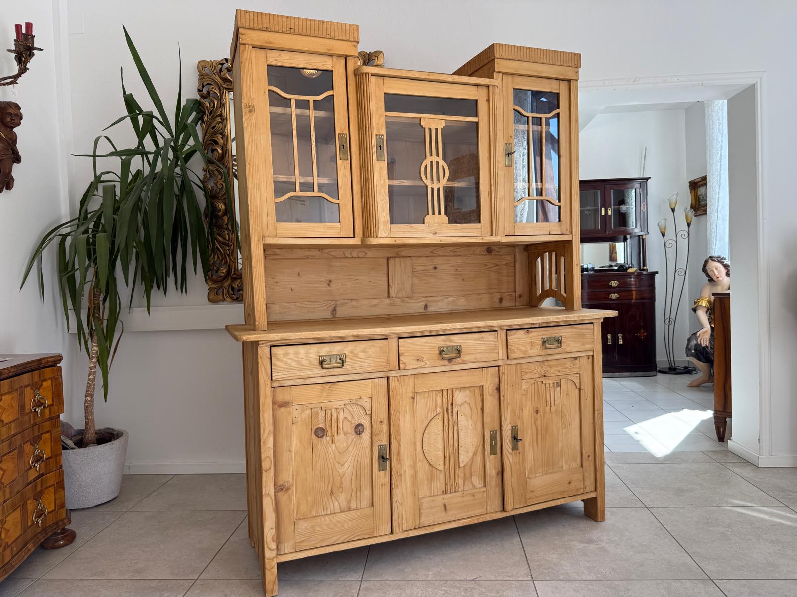 Jugendstil Küchenkredenz Bauernschrank Bauernkredenz D2613