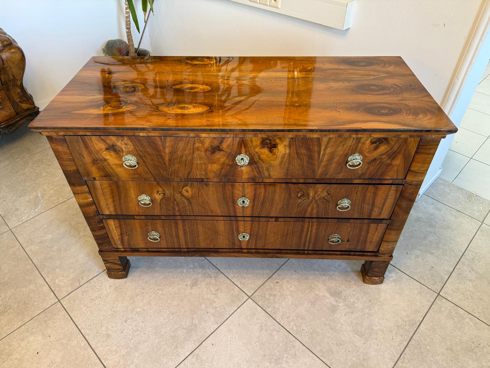 Restaurierte Biedermeier Kommode 3 Ladenkommode Nussholz Antiquität D1173