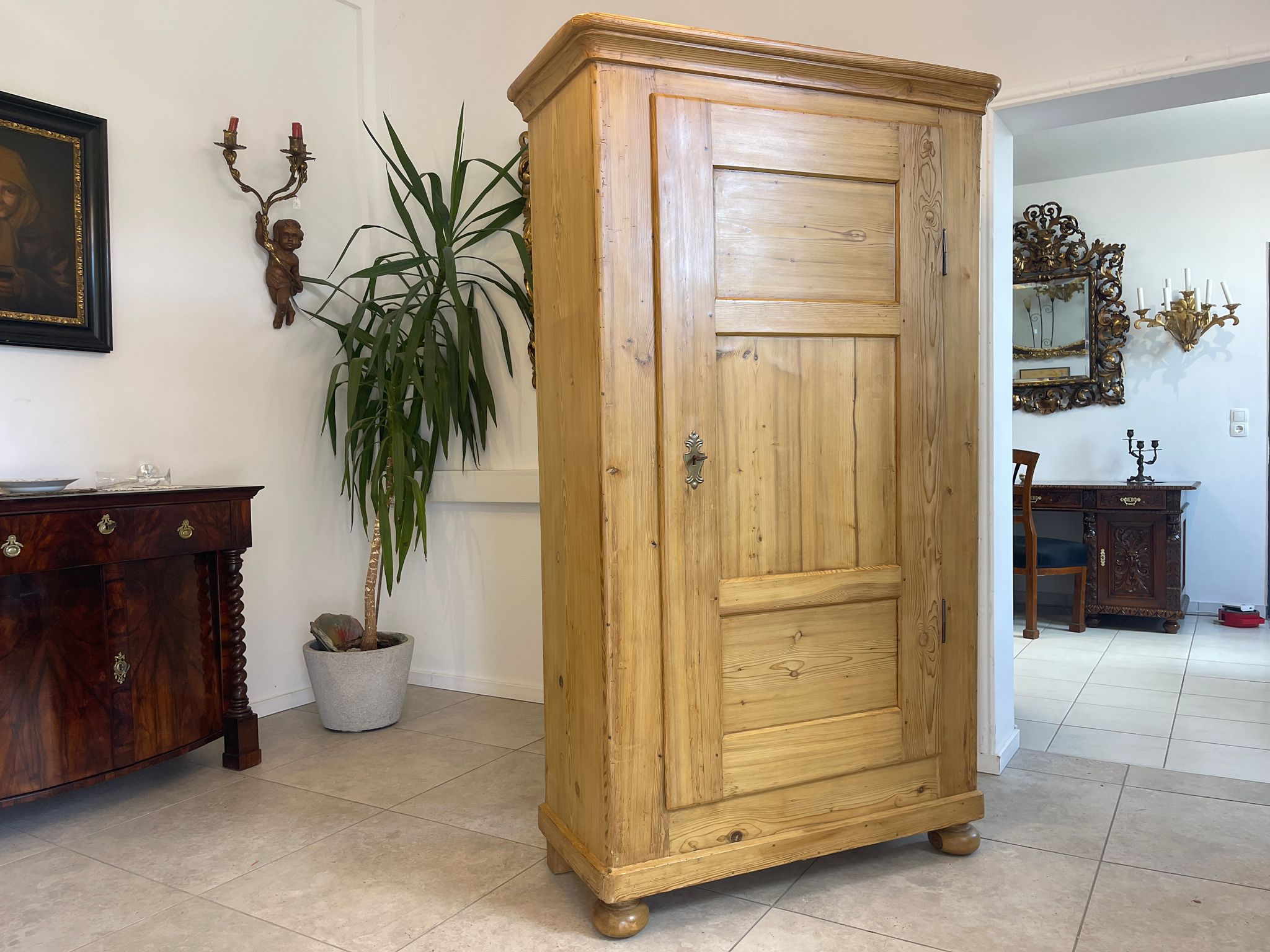 417c9763-7994-4117-99fa-7c45de2a40a1 Steirischer Bauernschrank Biedermeier Schrank A4874
