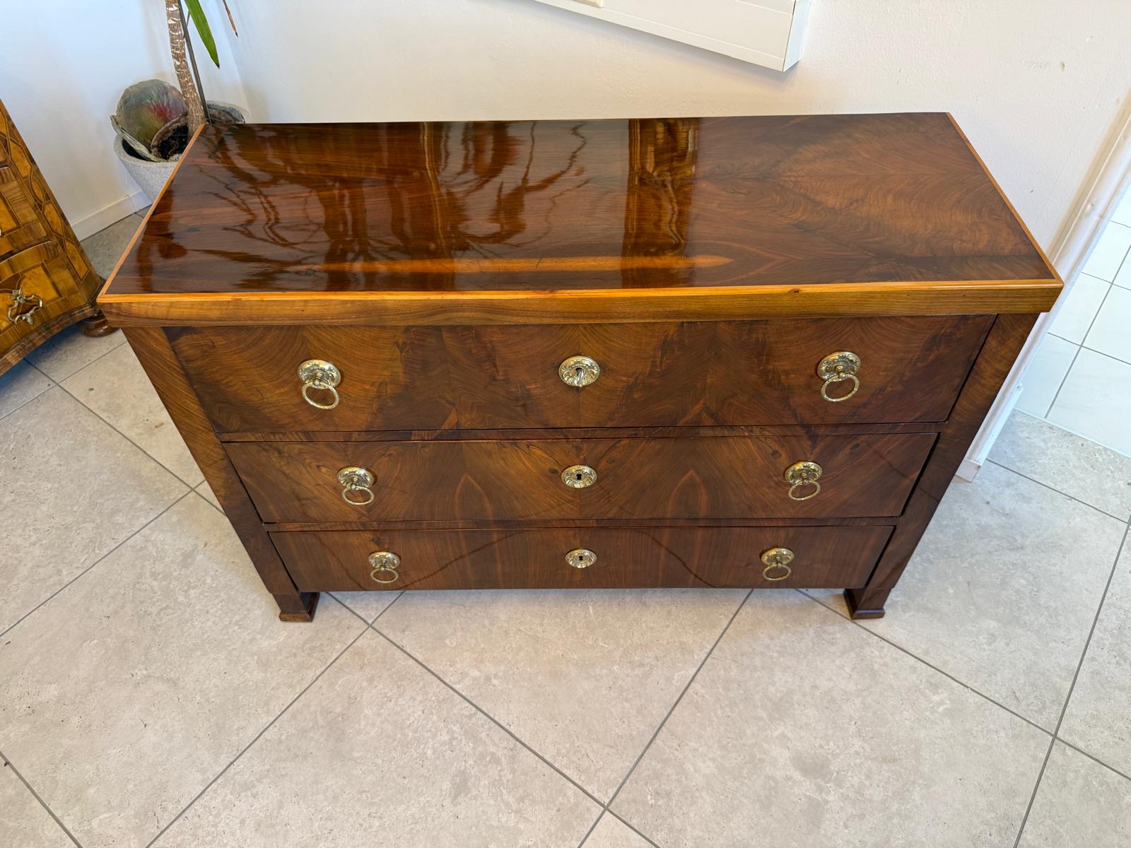 Biedermeier Kommode 3 Ladenkommode Nussholz Antiquität Restauriert D2688