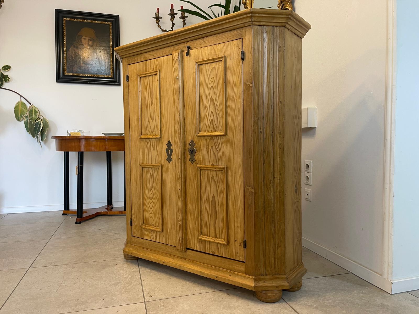 Sale Bäuerlicher Kasten Bauernschrank Barockschrank Antiquität G1244