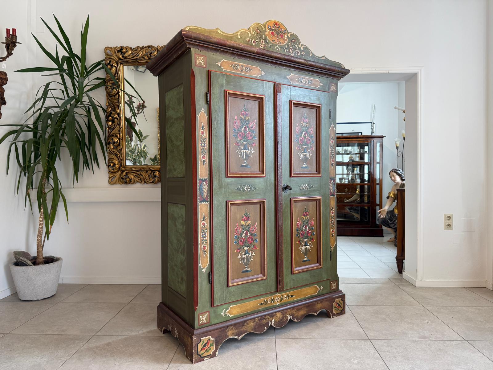 Originaler Voglauer Schrank Bauernschrank Anno 1800 Altgrün Antik G2171