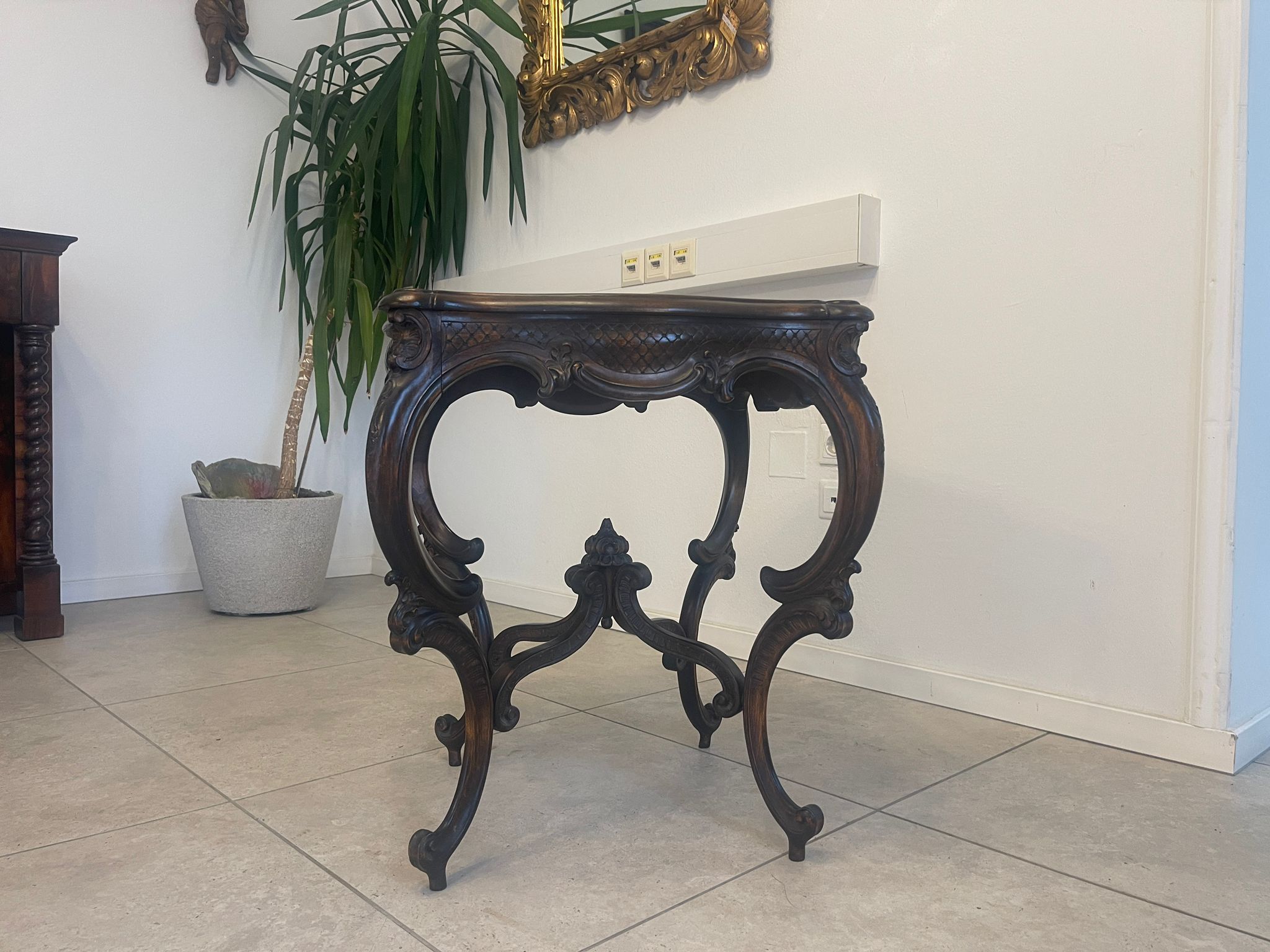cb838bc8-52f8-4511-a679-11c34a82773d-1 Beistell Tisch Barocktisch Pfeiferlbarock A4995