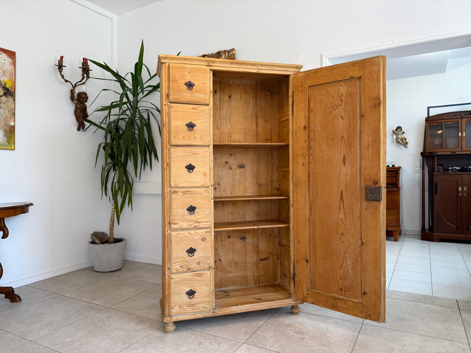 Uriger Biedermeier Brotschrank Almerschrank Speiskasten Bauernkasten G1775