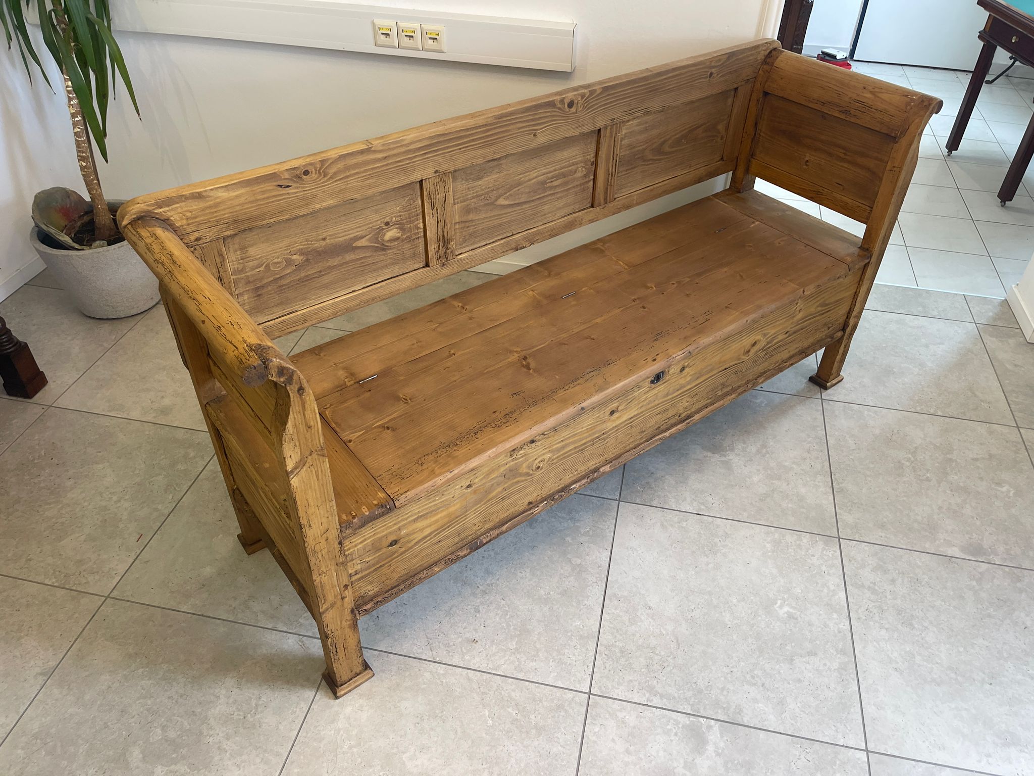 f690c349-fde9-4762-b39a-192b6de98810 Provinzielle ORIGINALE Biedermeier Truhenbank Landhausbank A4863