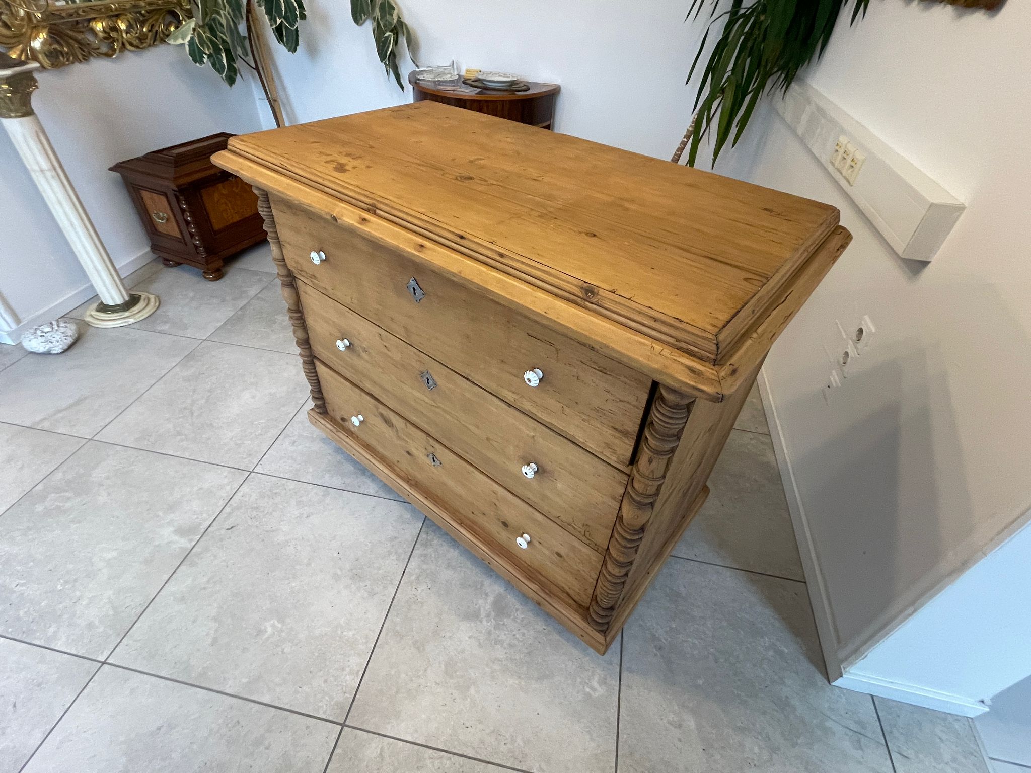 25eddebd-ef7d-4979-8957-78e073d4928f Restaurierte Biedermeier Kommode 3 Ladenkommode A5058