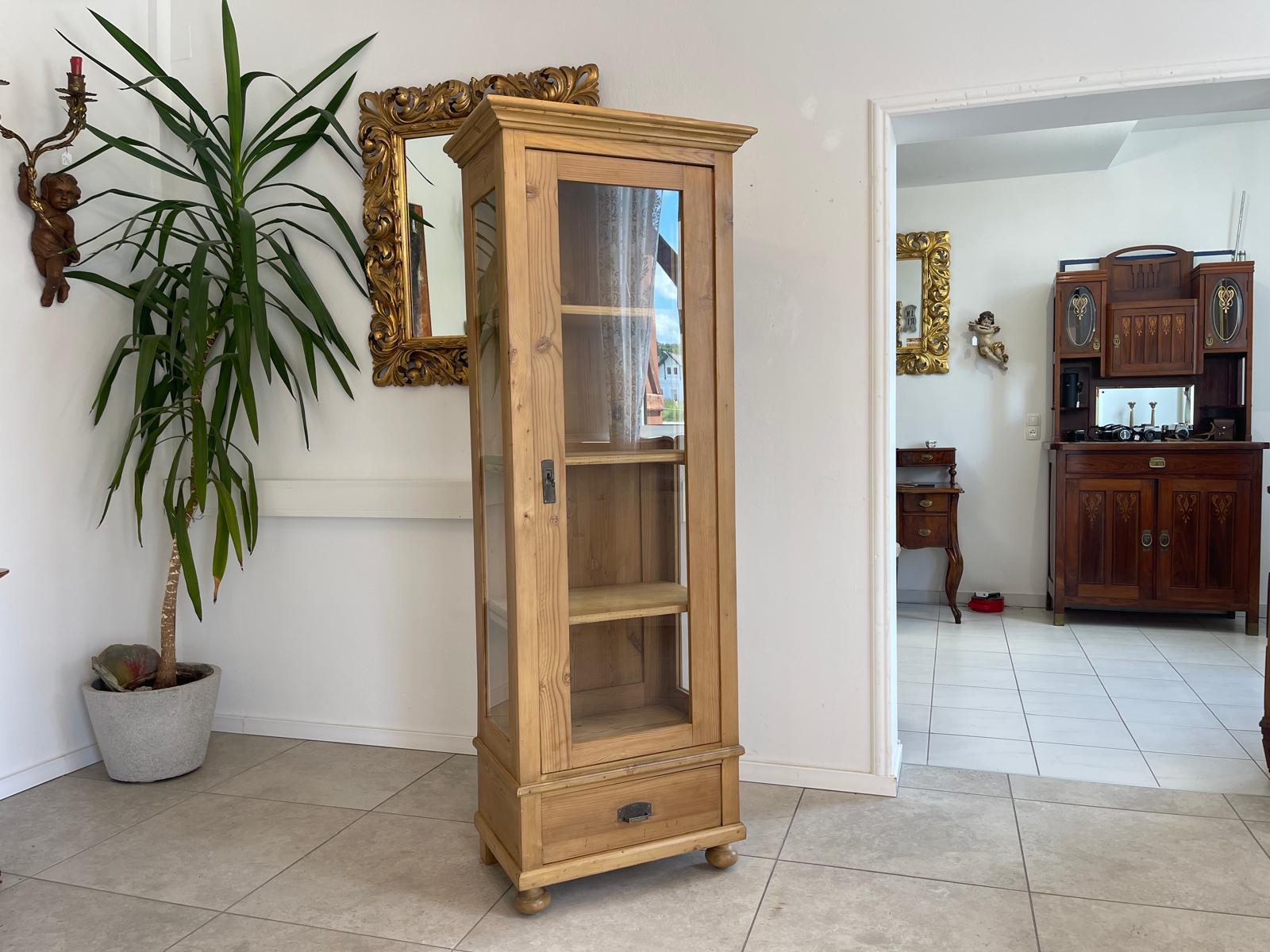 Antike Bäuerliche Vitrine Bauernvitrine Bauernschrank Weichholz Vitrine G1653