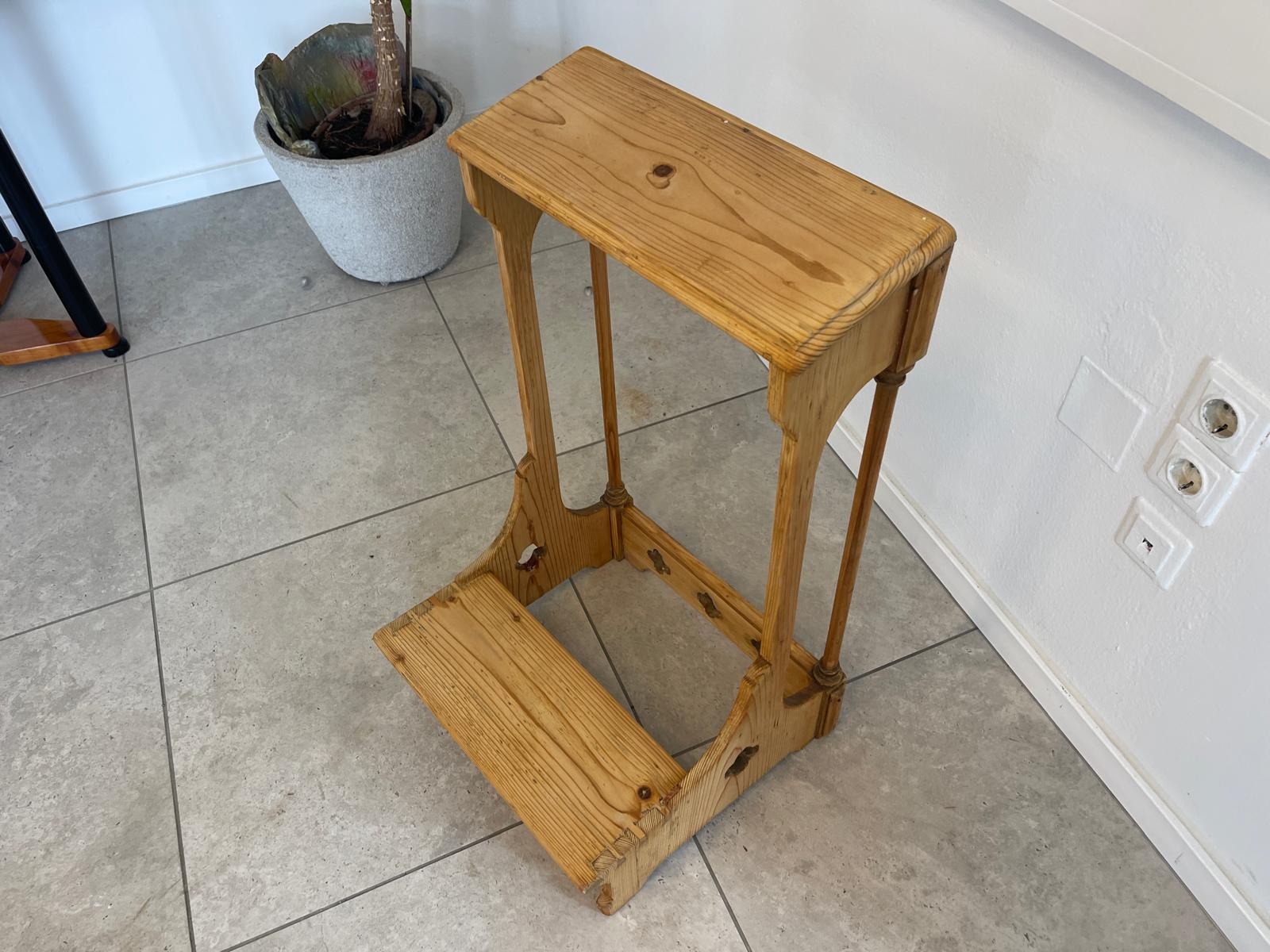 Restaurierter Nonnenschrein Betstuhl Fichtenholz G1289