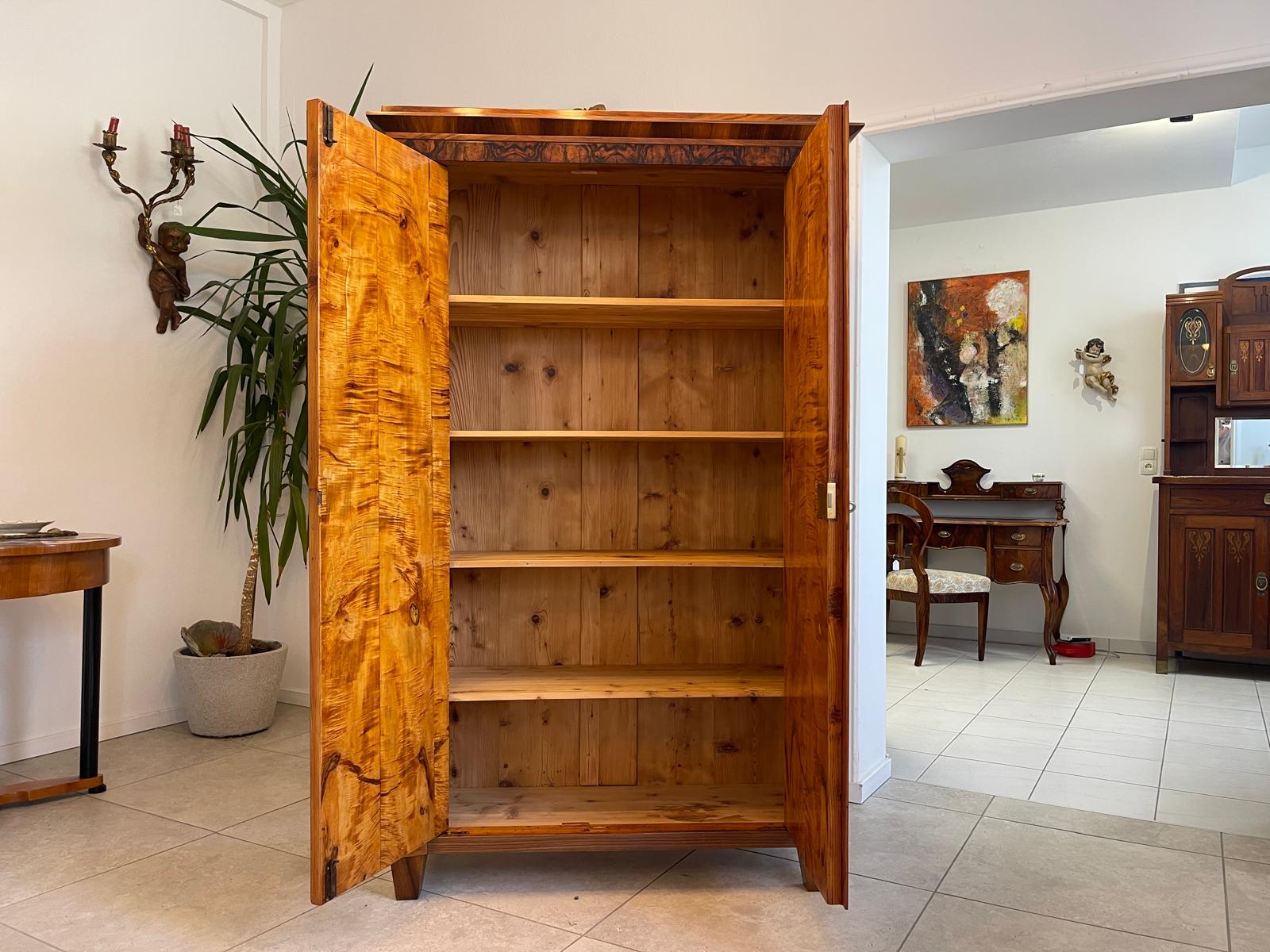 SALE Restaurierter Biedermeier Schrank Kleiderkasten Hallenschrank Antiquität G1193 Kopie