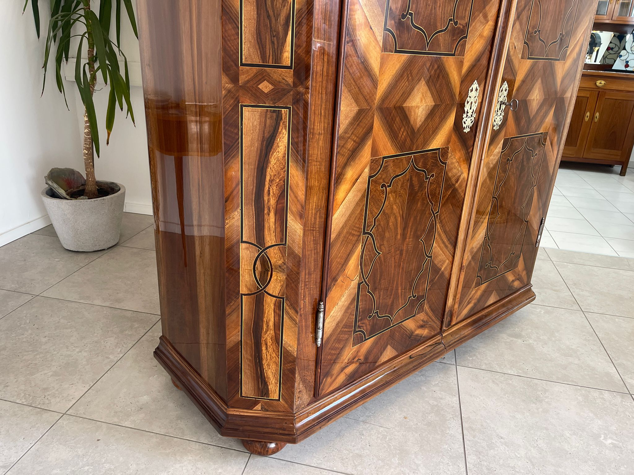SALE Restauriert Barocker Hallenschrank Barockschrank Museumsexemplar Antiquität G1138