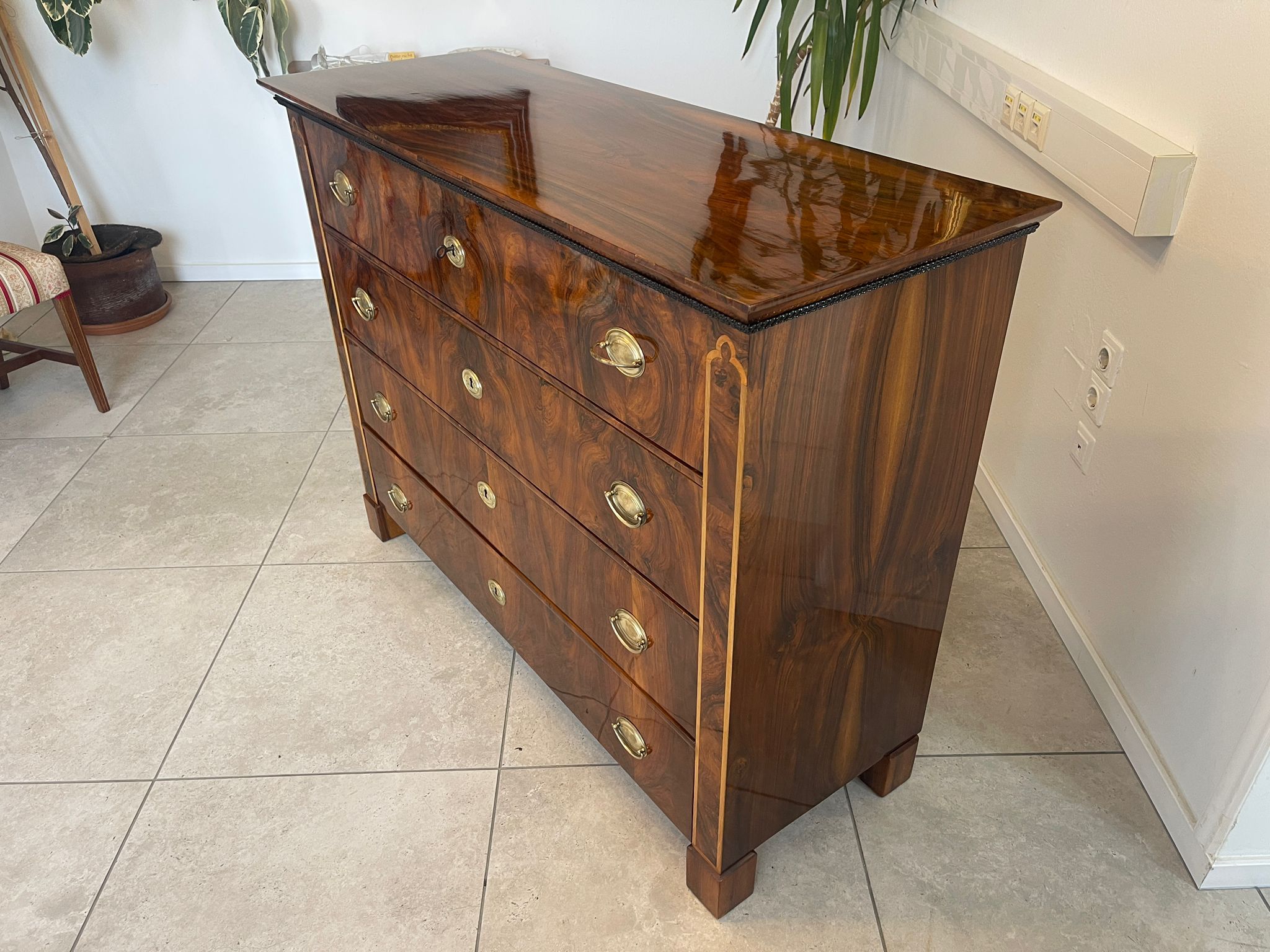 Biedermeier Kommode 4 Ladenkommode Nussholz Antiquität A5155