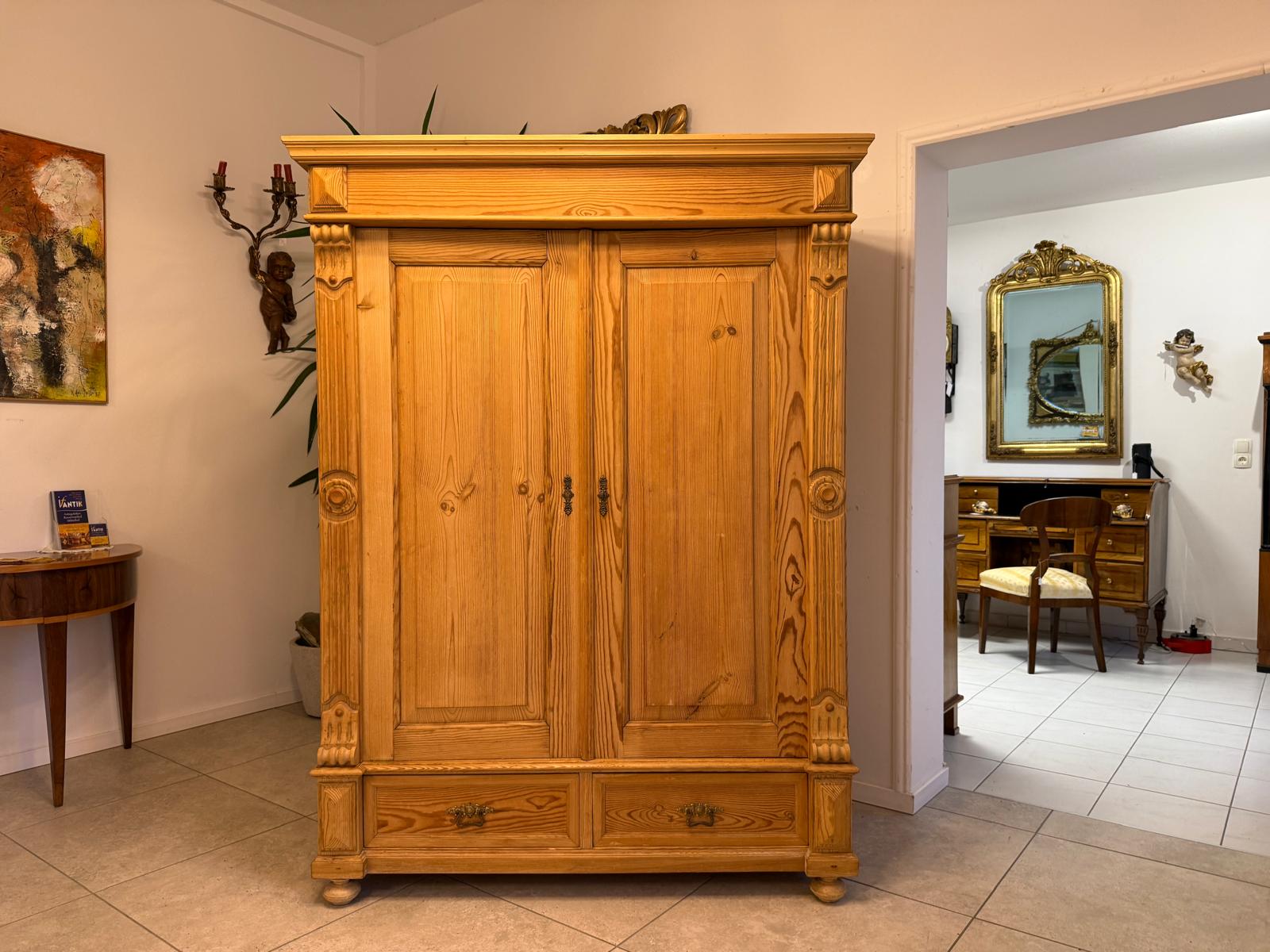 SALE Gründerzeit Bauernschrank Biedermeier Schrank G2399