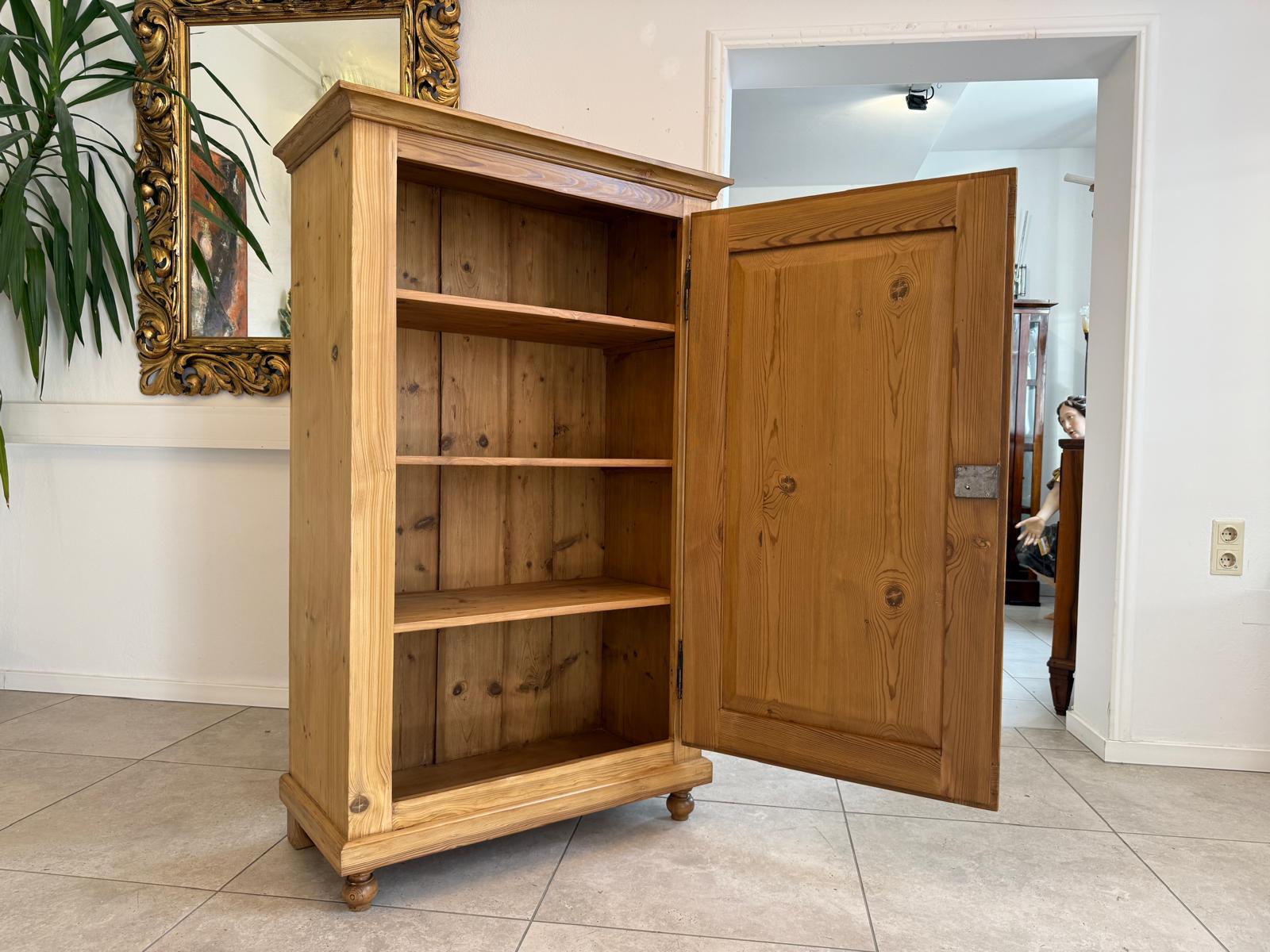 Bäuerliches Biedermeier Bauernschrank Halbschrank Vertiko G2201