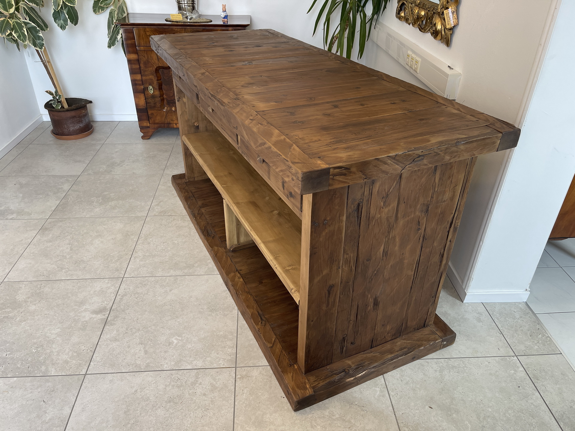 Barock-Biedermeier-52 Bäuerliche Bar Altholz Theke Verkaufspult rustikal hochwertig A4187