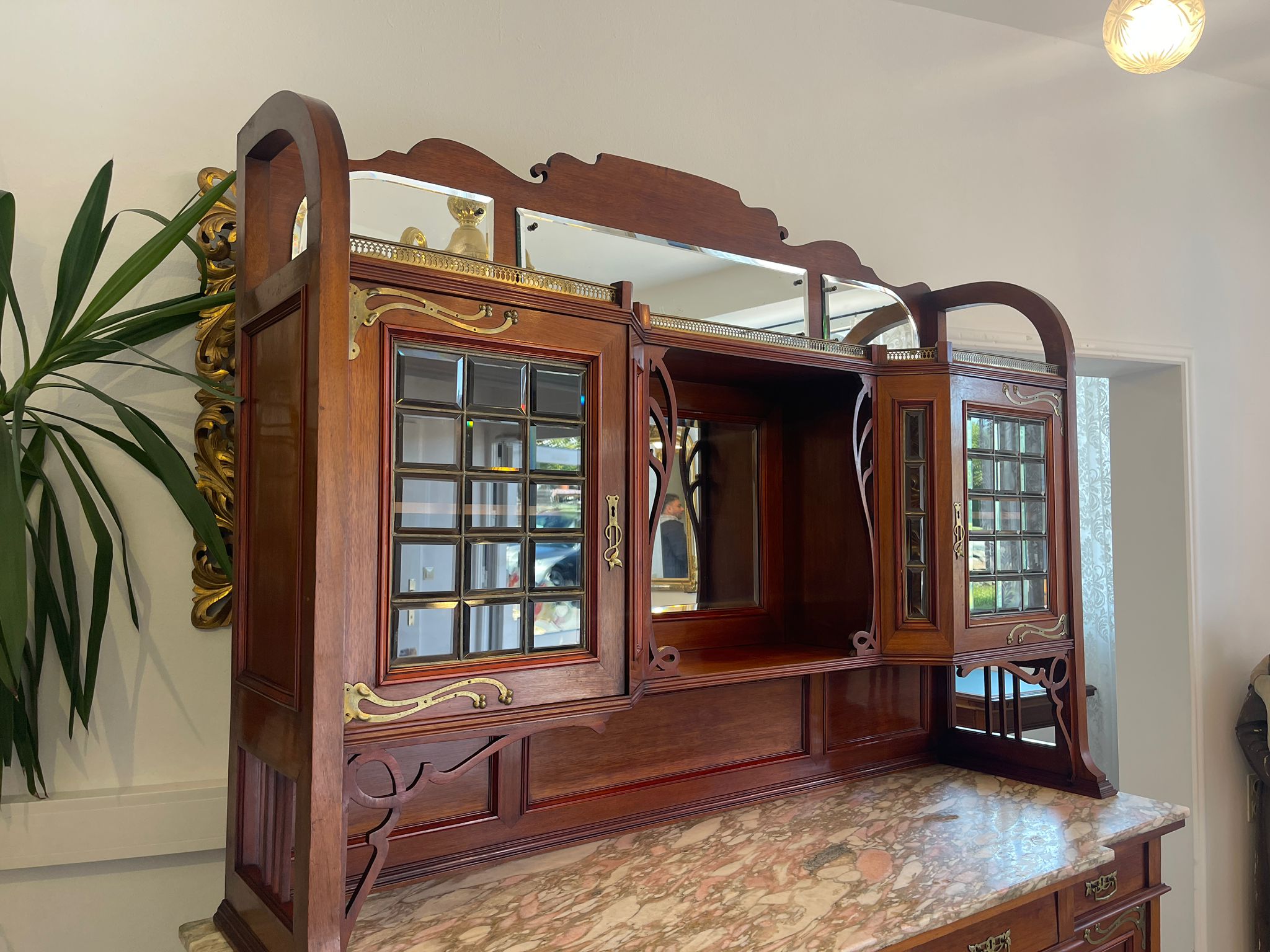 2bf757ef-0512-4af8-bae2-86fb79a59cc7 Originales Jugendstil Aufsatzbuffet Bücherschrank Vitrinenschrank A4909