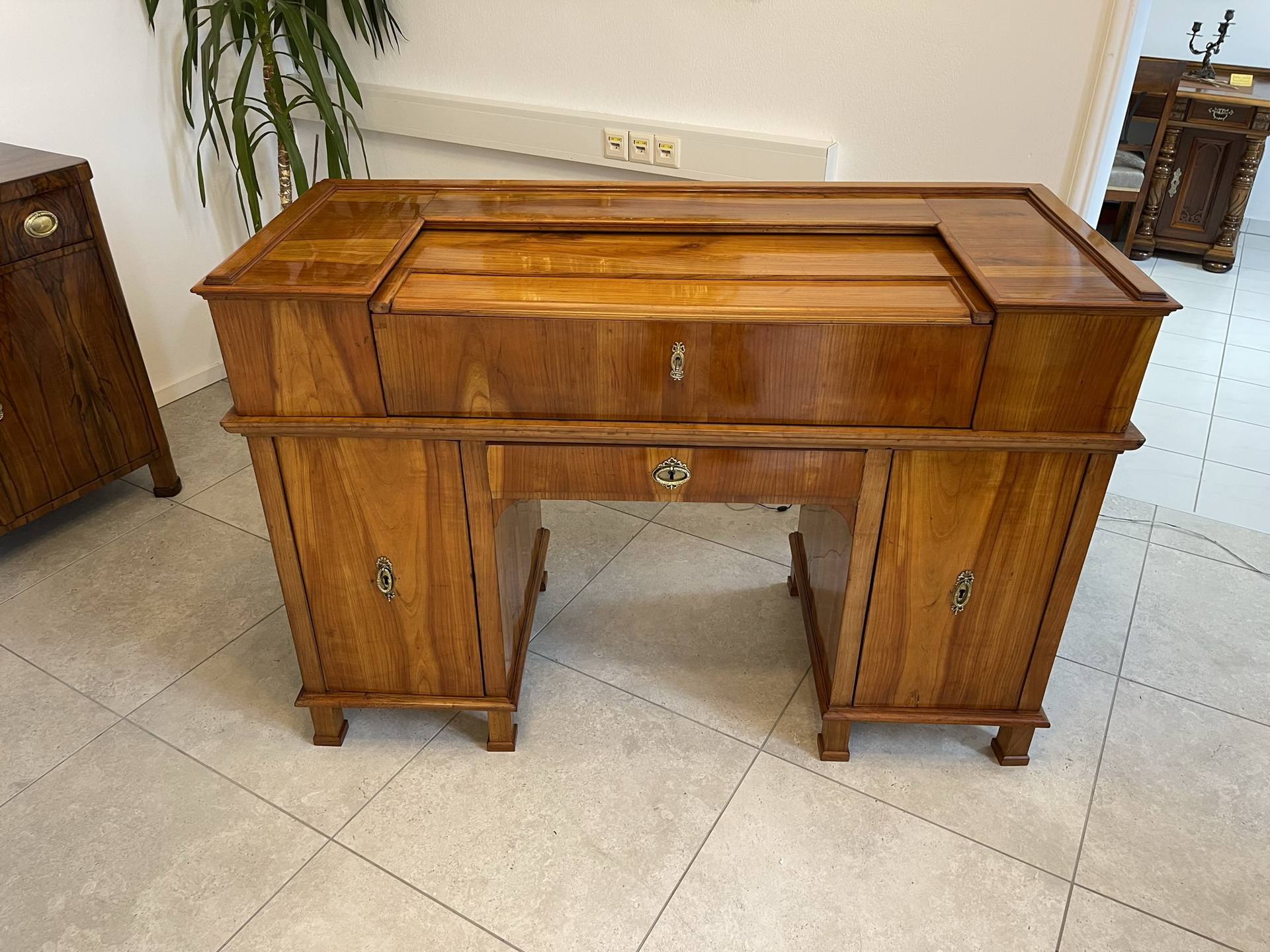 Barock-Biedermeier_05ilakEZ5URZY1J restaurierter Biedermeier Rolladensekretär i2247