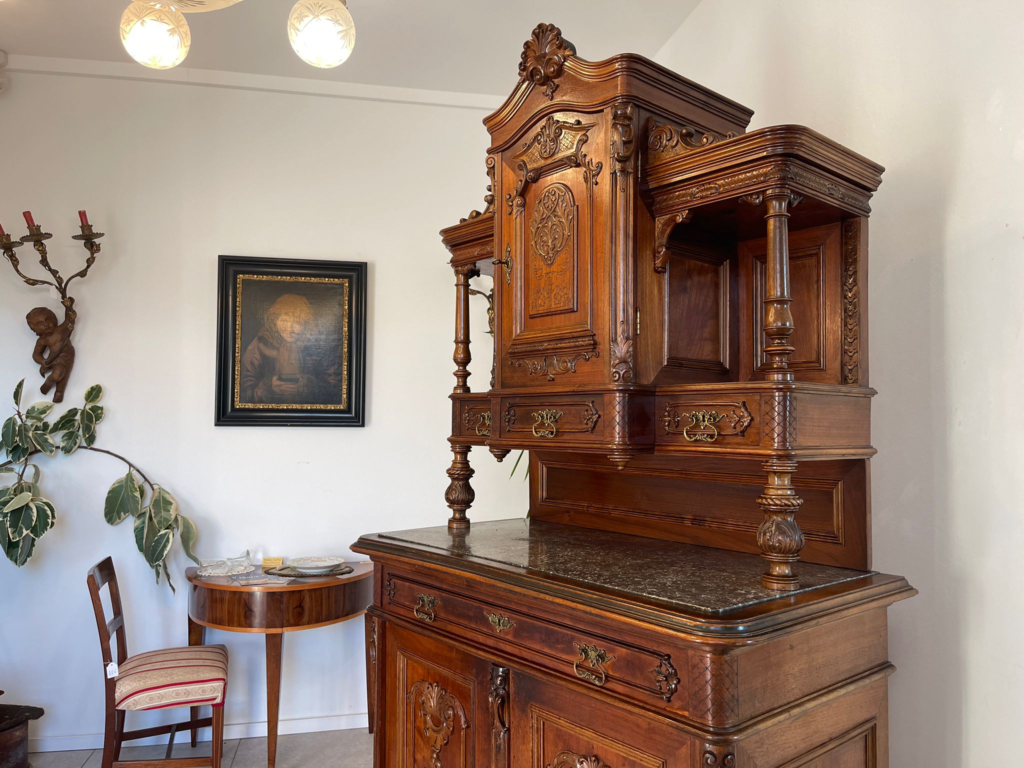 15f63bf2-d00c-4b23-89d4-1474f9856cfe Hübsches Pfeiferlbarock Aufsatzbuffet Aufsatzkredenz Altarschrank A5081