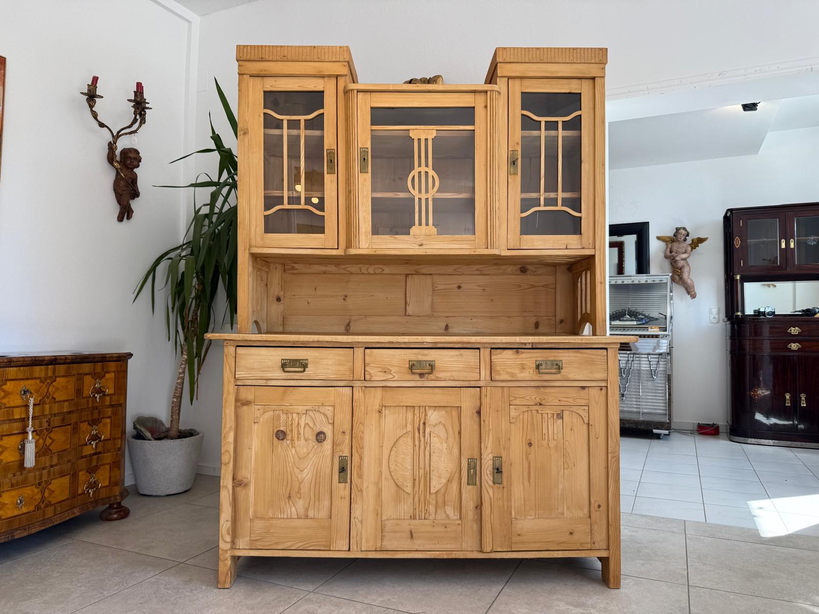Jugendstil Küchenkredenz Bauernschrank Bauernkredenz D2613