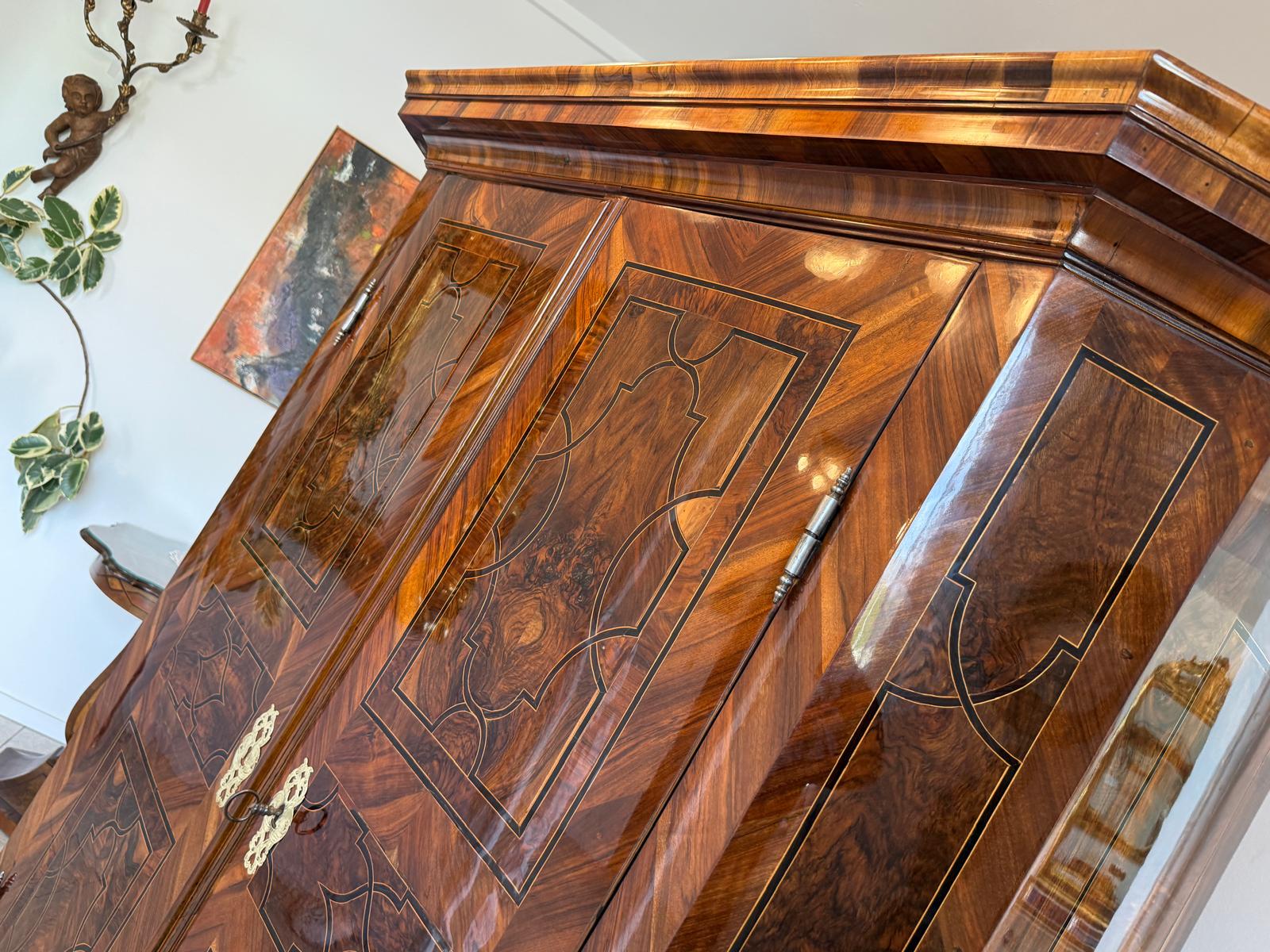 Barocker Hallenschrank Barockschrank Maria Theresienschrank Antiquitäte D2375