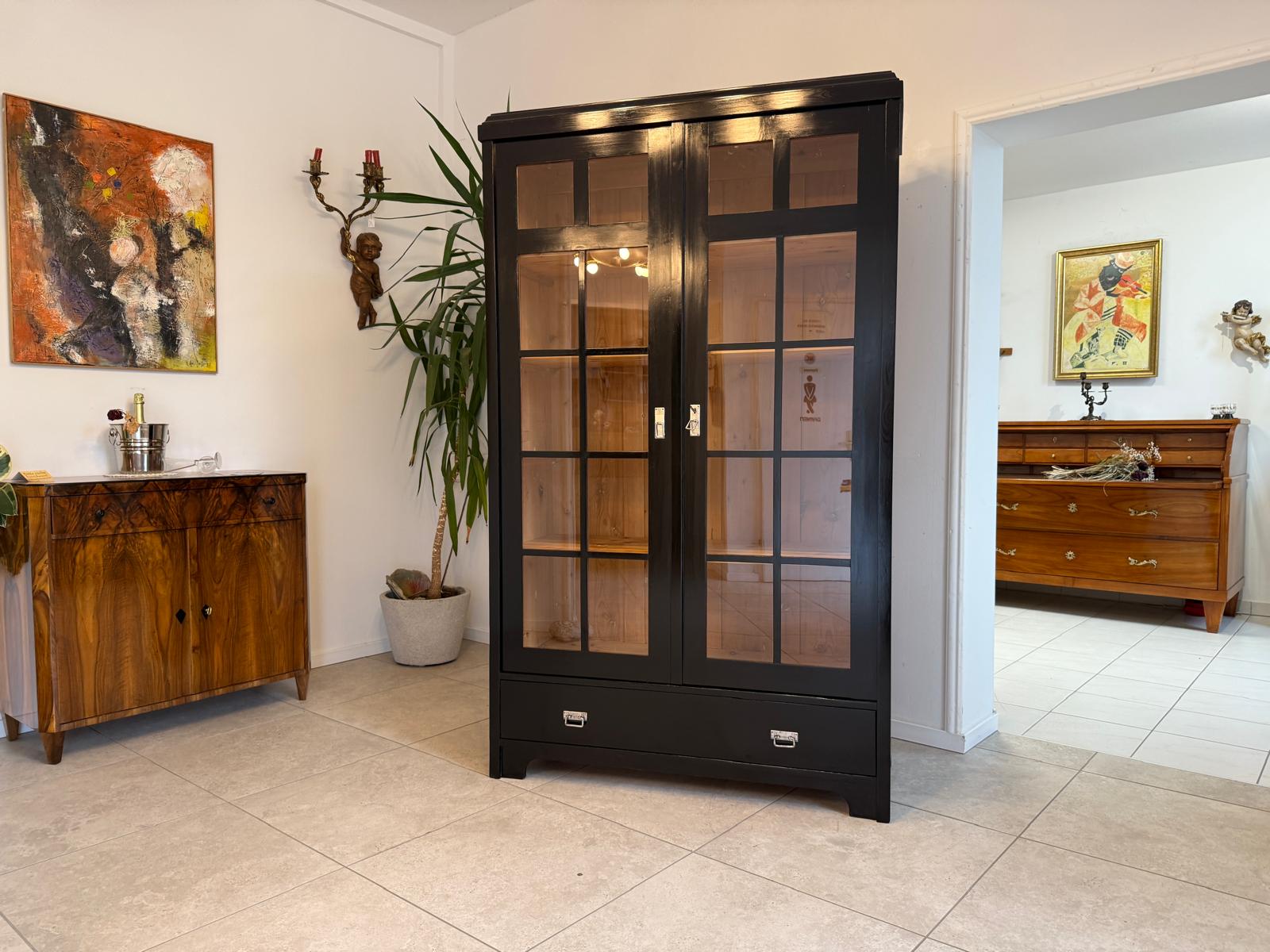 Sale Restaurierte Jugendstil Vitrine Bücherschrank Vitrinenschrank Schwarz Antik G2044