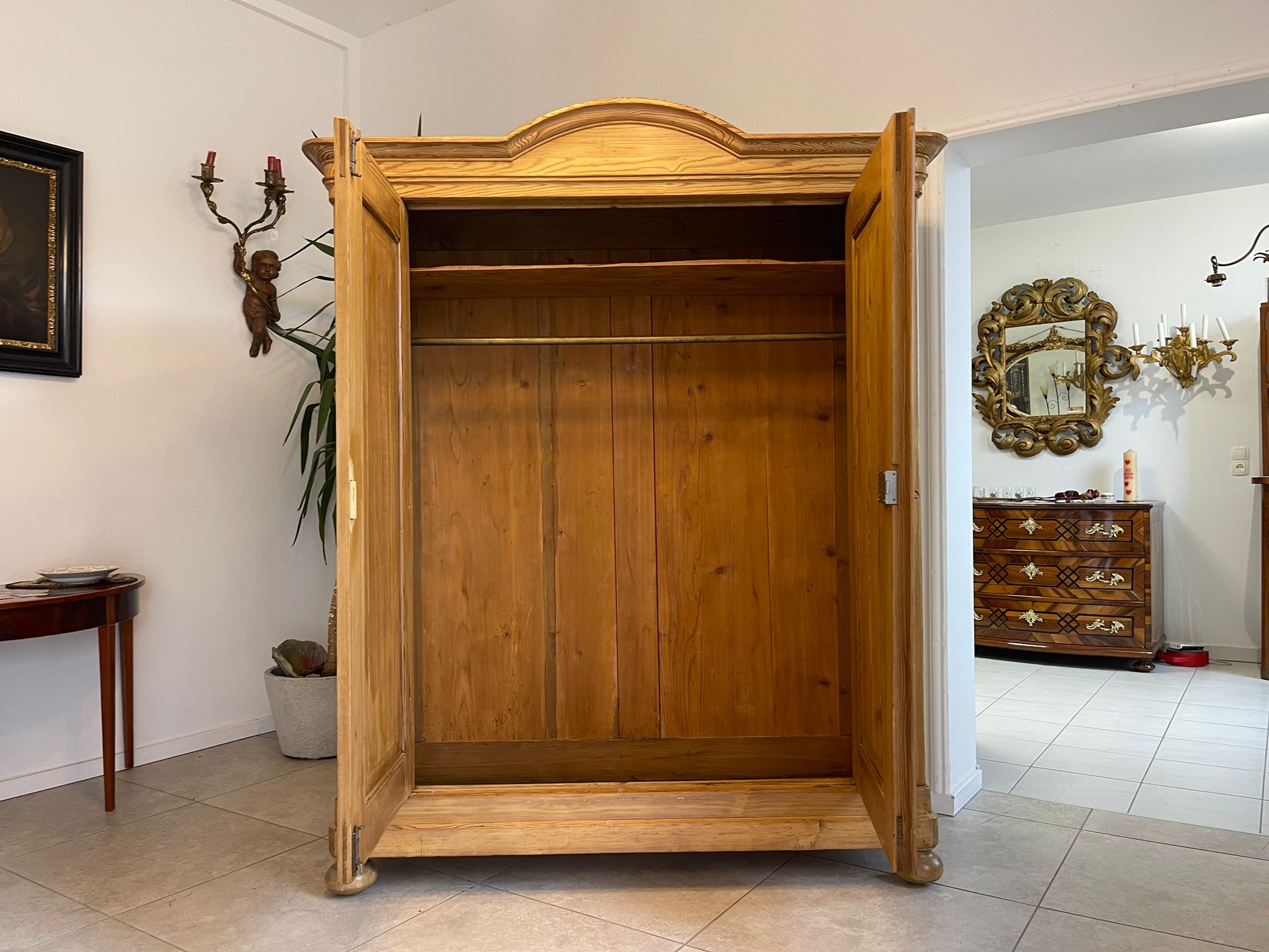 aeac9290-5387-425c-9791-8de62af22f60 originaler Bauernschrank Biedermeierschrank Hallenschrank A5097