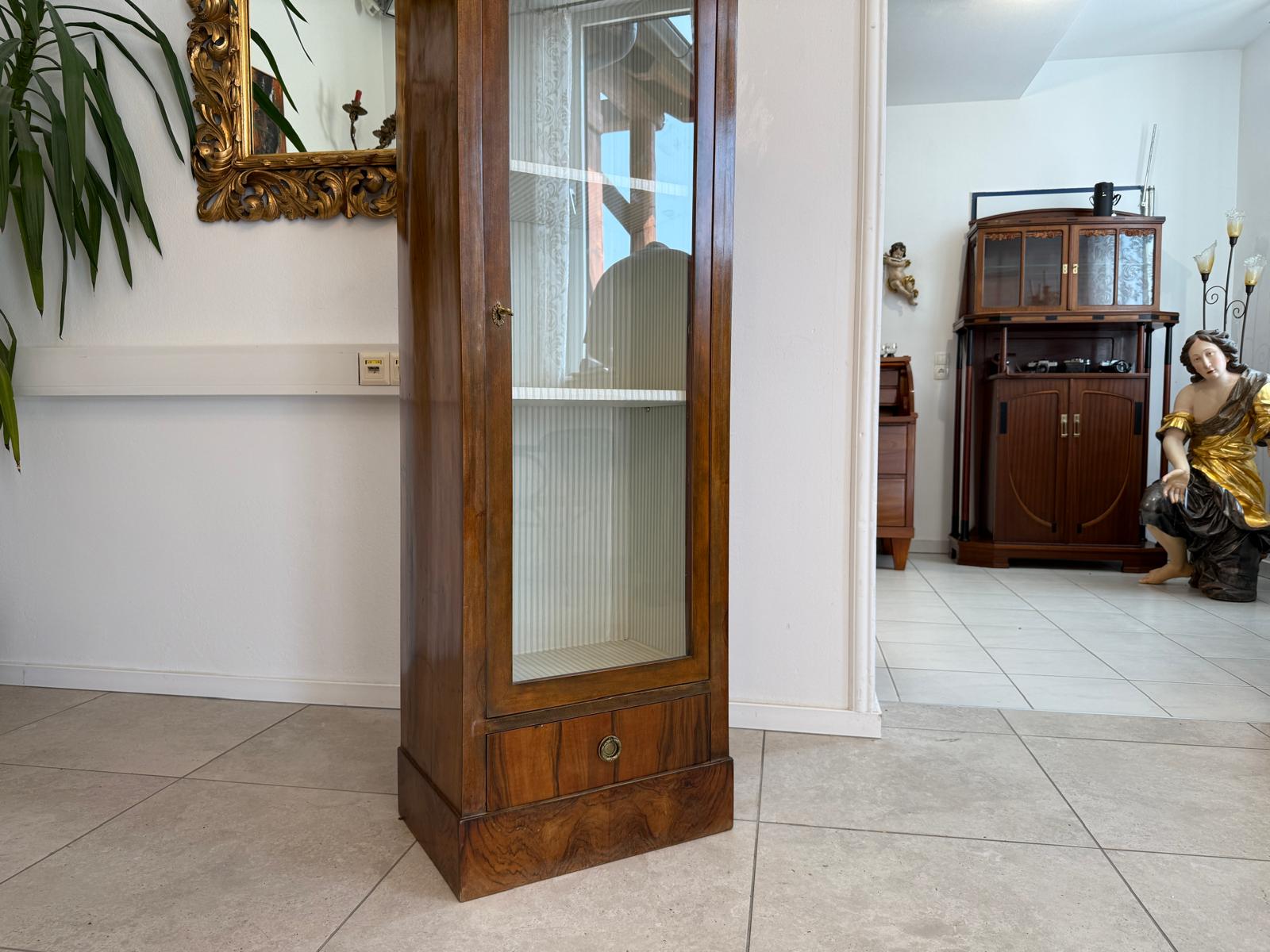 Traum Stilvitrine Biedermeier Glasschrank Bücherschrank G1918