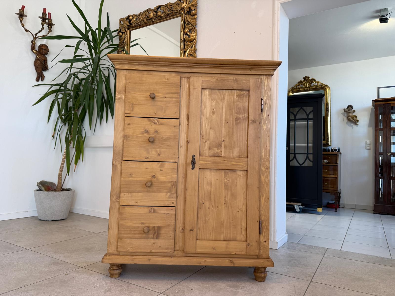 Brotschrank Almerschrank Speiskasten Bauernkasten Naturholzschrank  G2177