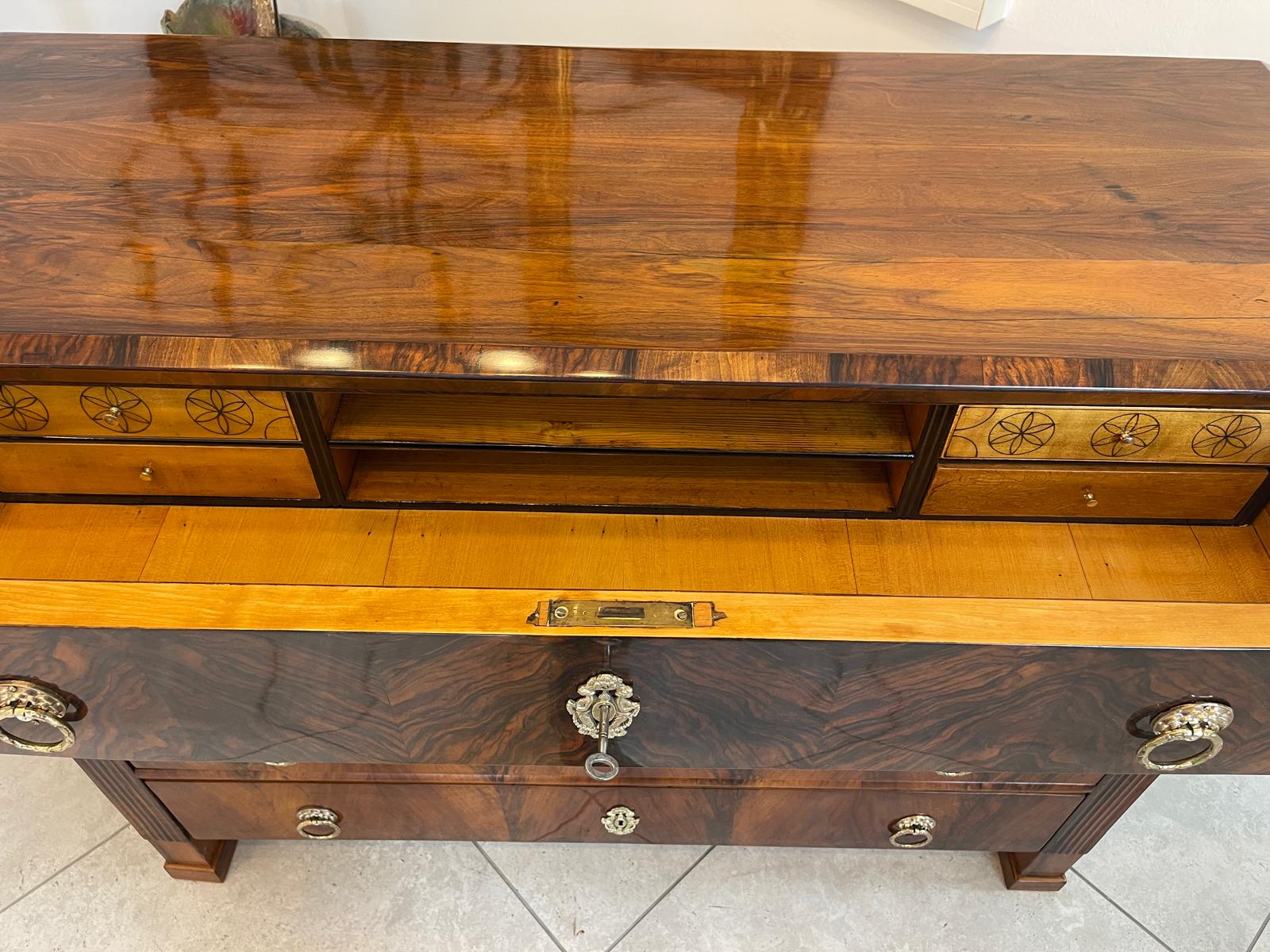 Restaurierte Biedermeier Schreibkommode Nussholz Antiquität G1313