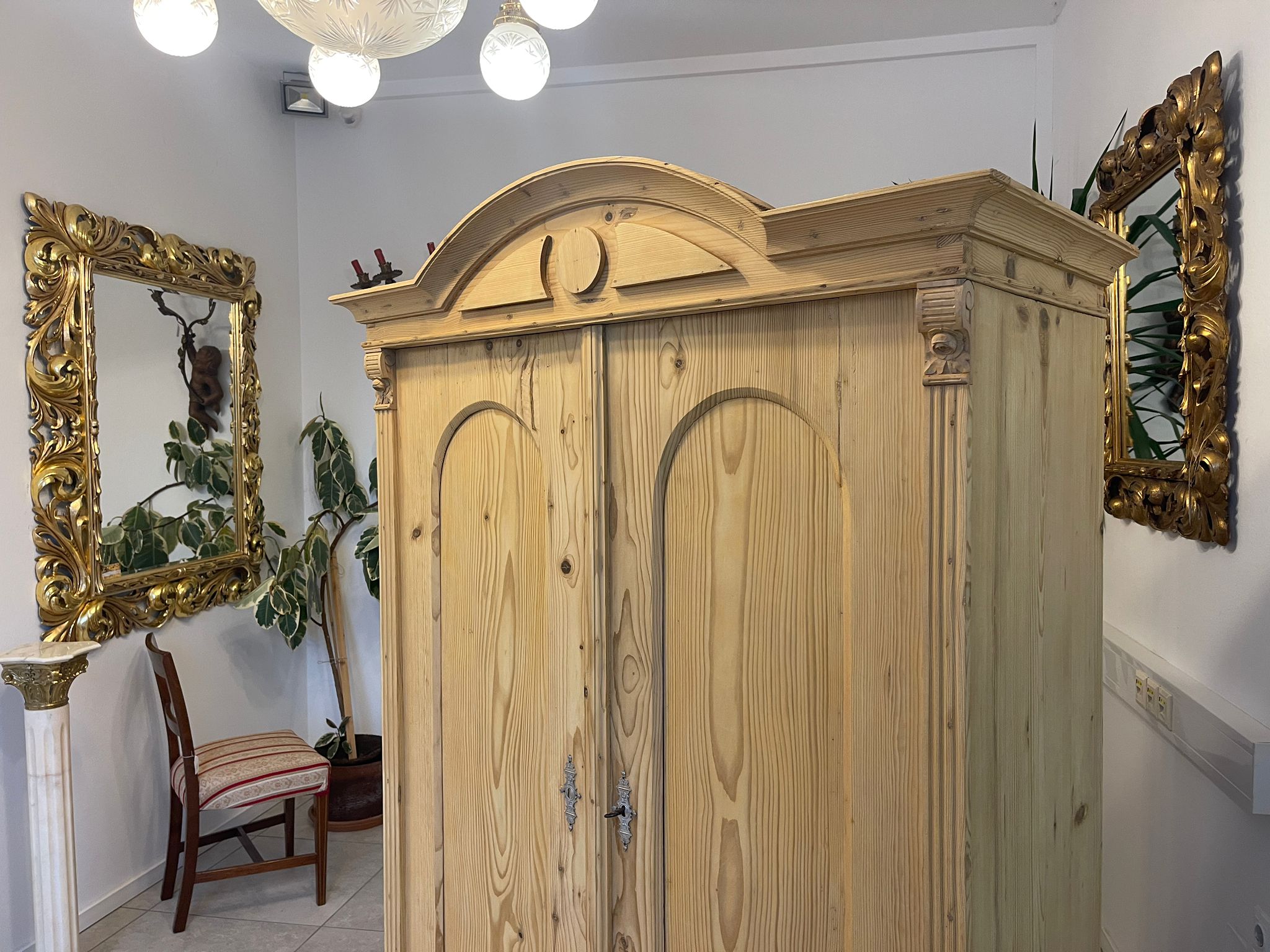 4a49f10d-0ae5-4f1d-9db4-89ca9dbcd550 Steirischer Bauernschrank Gründerzeit Antik Naturholz Restauriert A5115