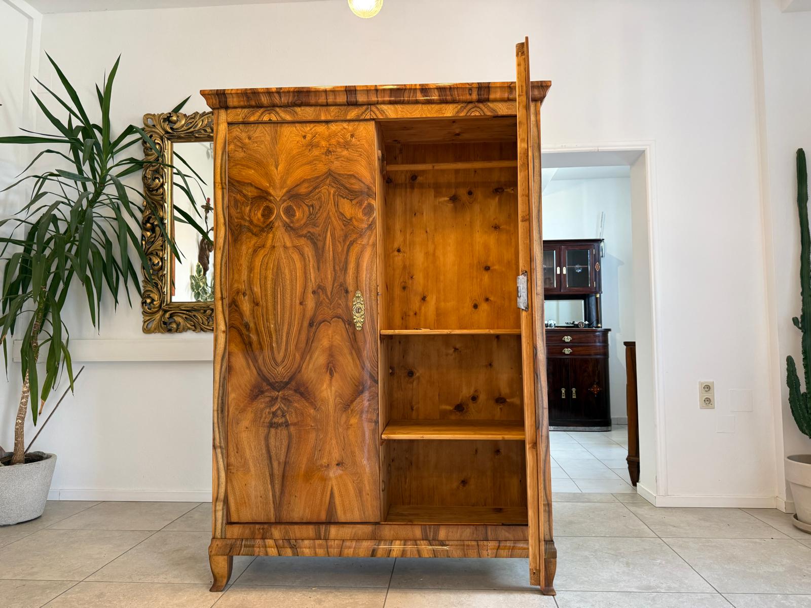 Sale Restaurierter Hallenschrank Biedermeier Schrank Kasten Antiquität D1178
