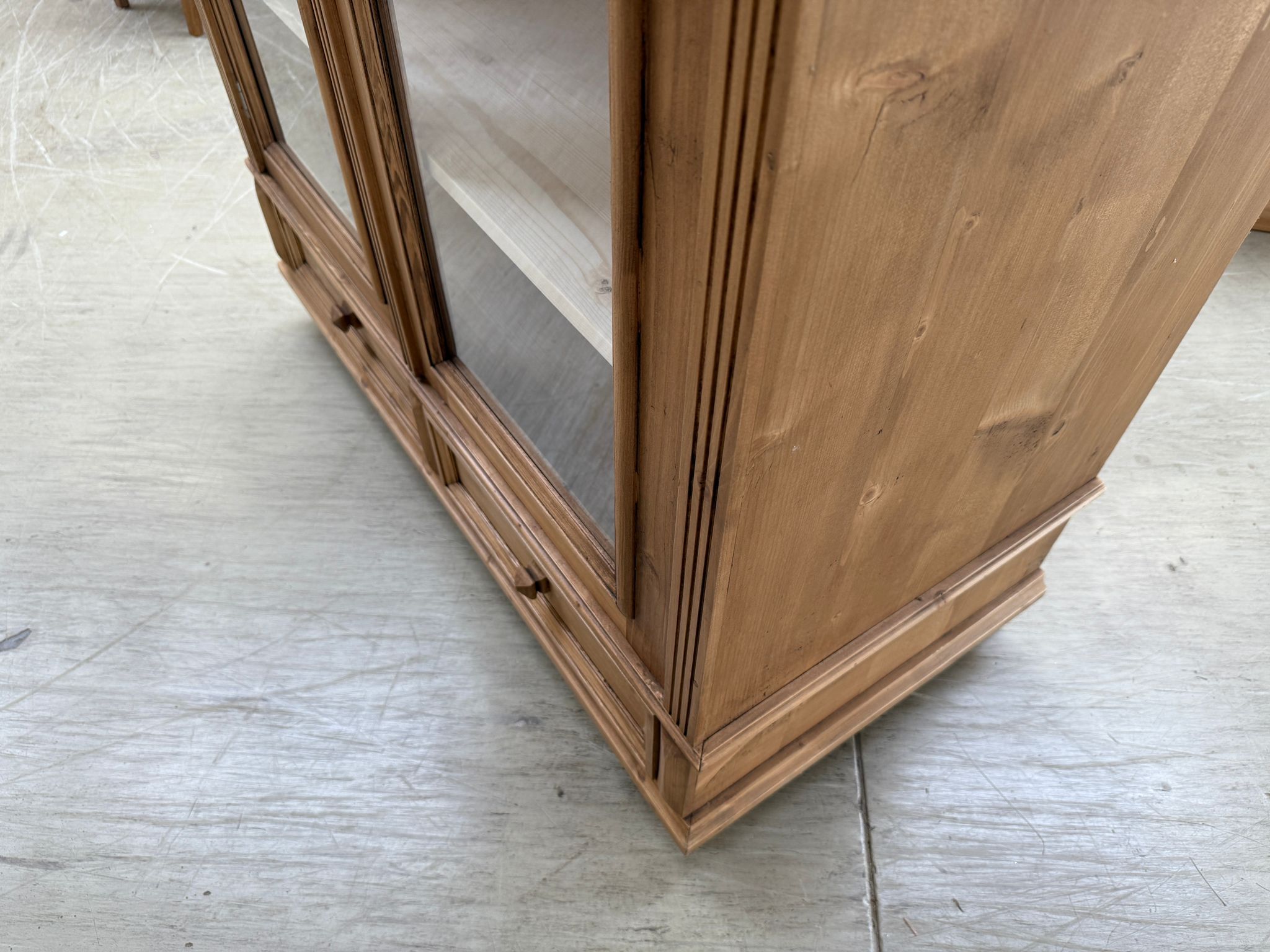 Antike Bauernvitrine Vitrine Naturholz Bücherschrank Alte Bauernmöbel G2105