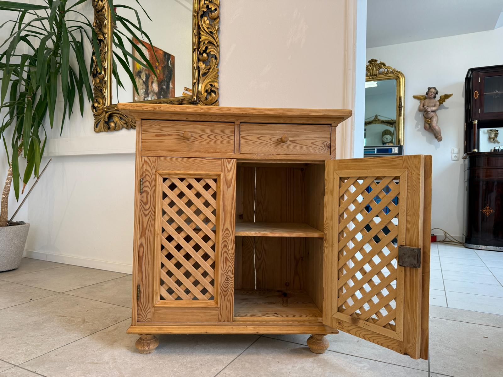 Antike Bäuerliche Anrichte Kommode Kasterl Bauernmöbel Antik D1222