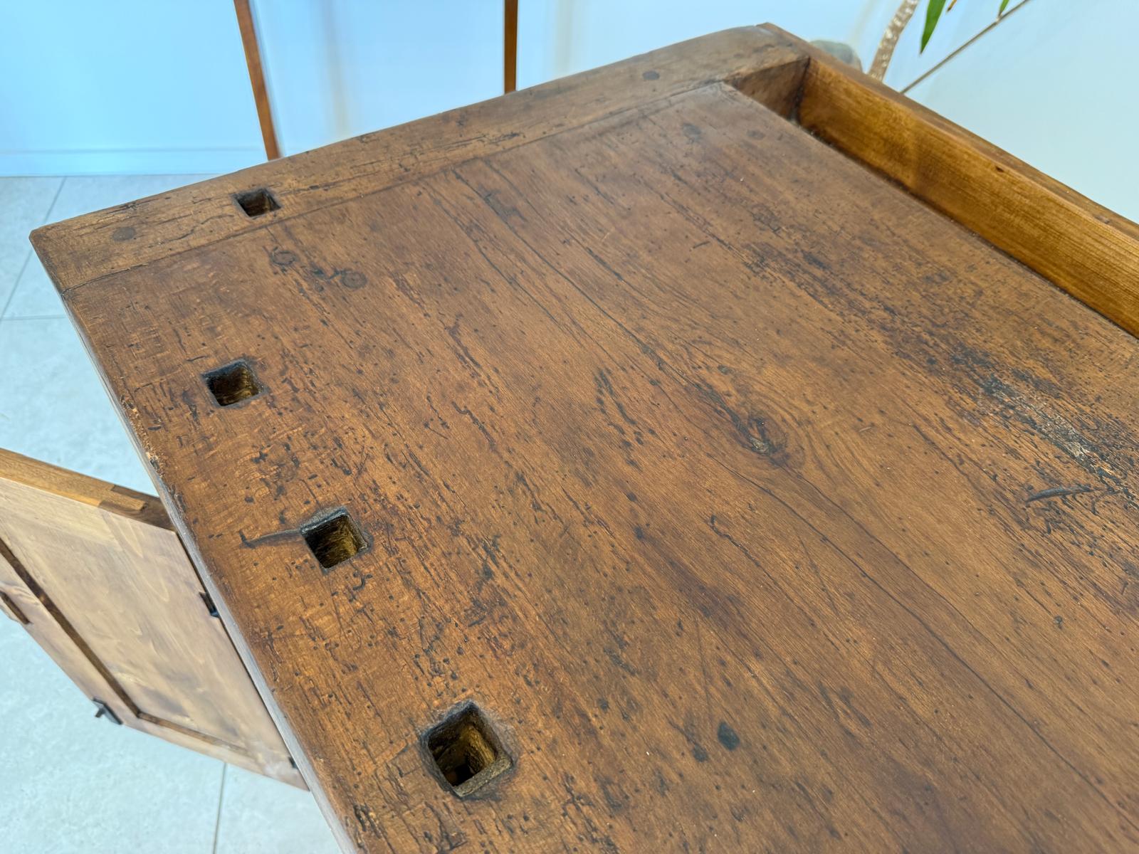 Historische Hobelbank Werkbank Pult Tresen Ladenschrank Designerstück D1255