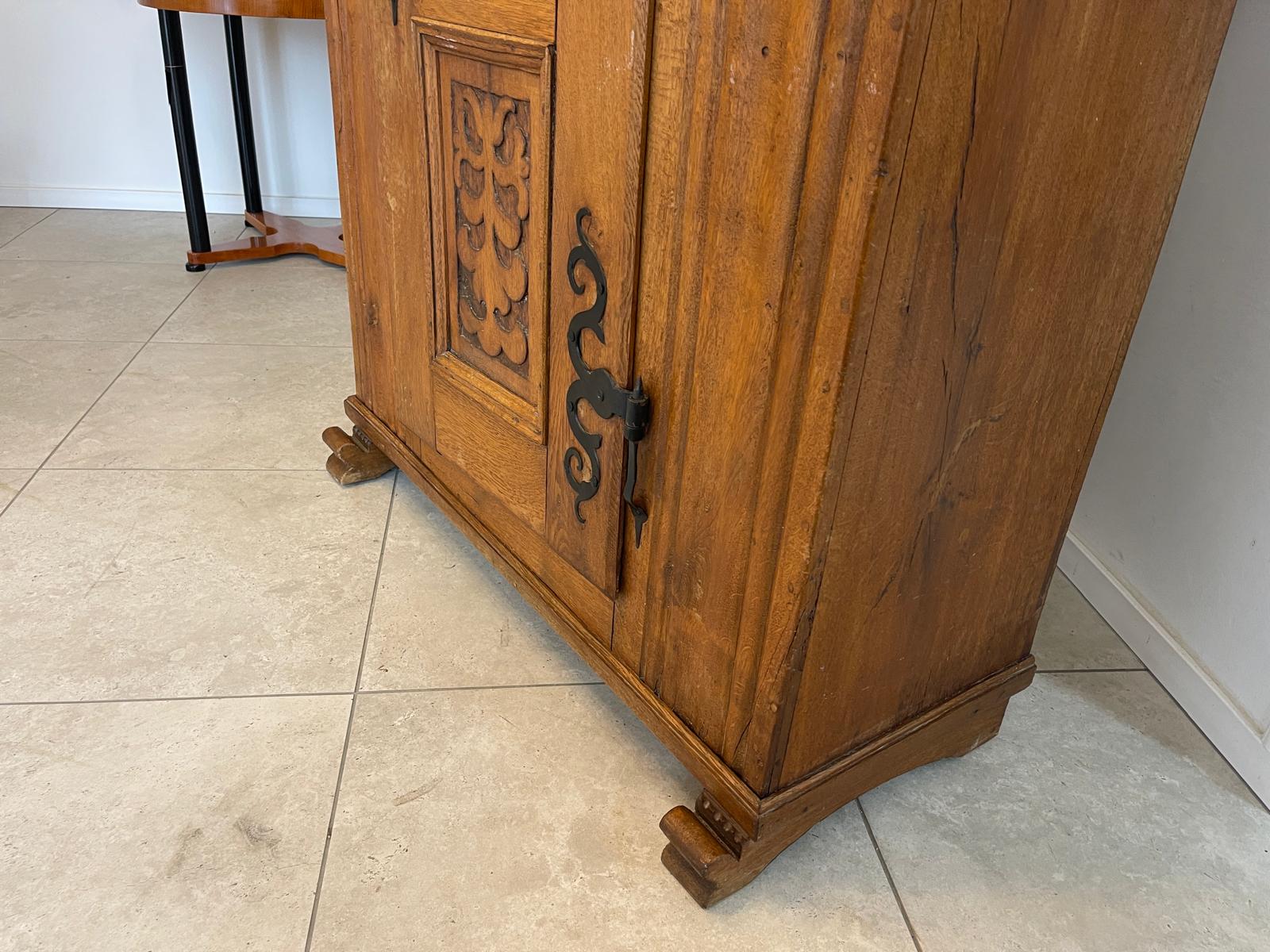 Originaler Eichenschrank Rauchschrank Kasten um 1800 G1344