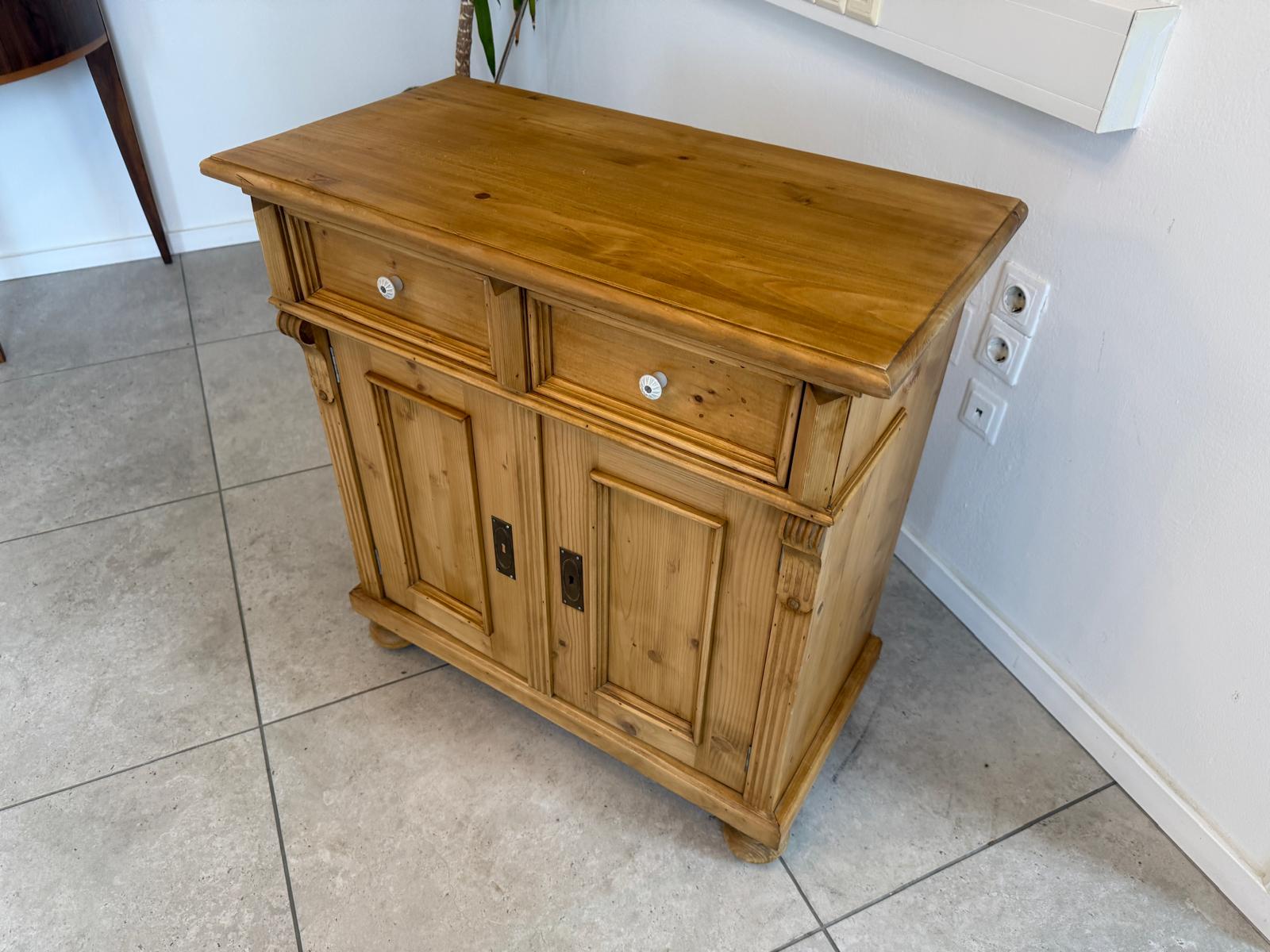 Bäuerliche Ladenkommode Apothekenschrank Anrichte D1015