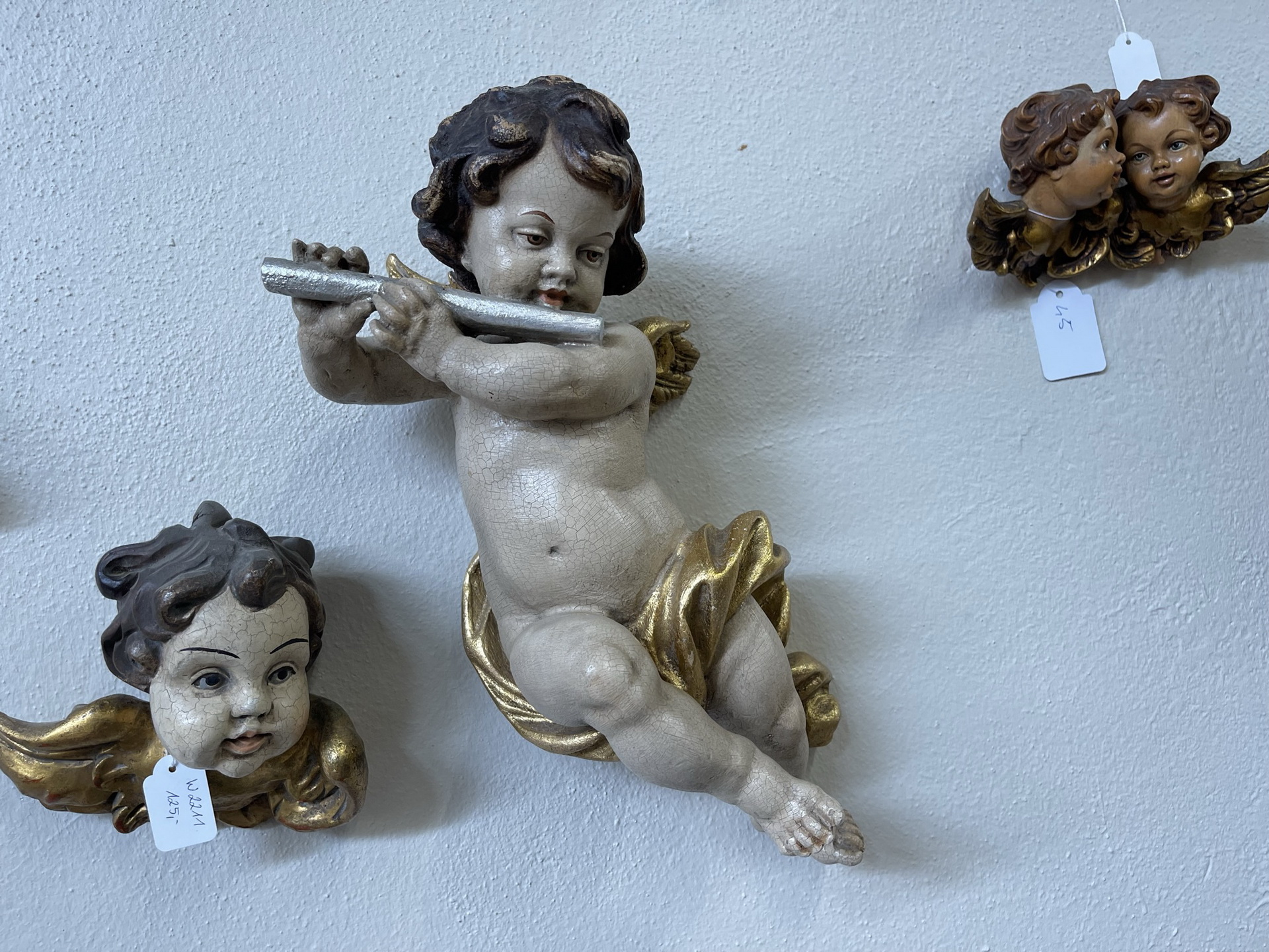 Madonna-Engel_01 hübsche Engelsfigur Putto Holzfigur Holzschnitzerei i1704
