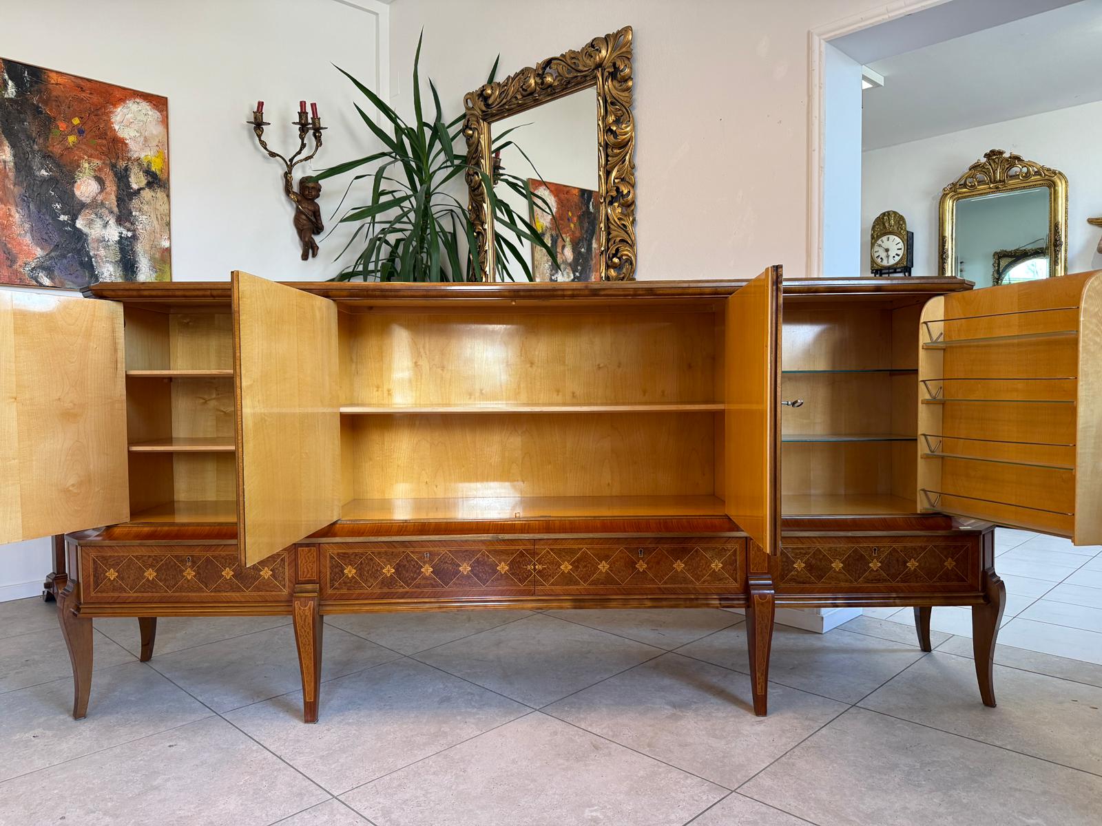Prächtige Anrichte Sideboard Kommode Barockstil Stilmöbel Traum D1234