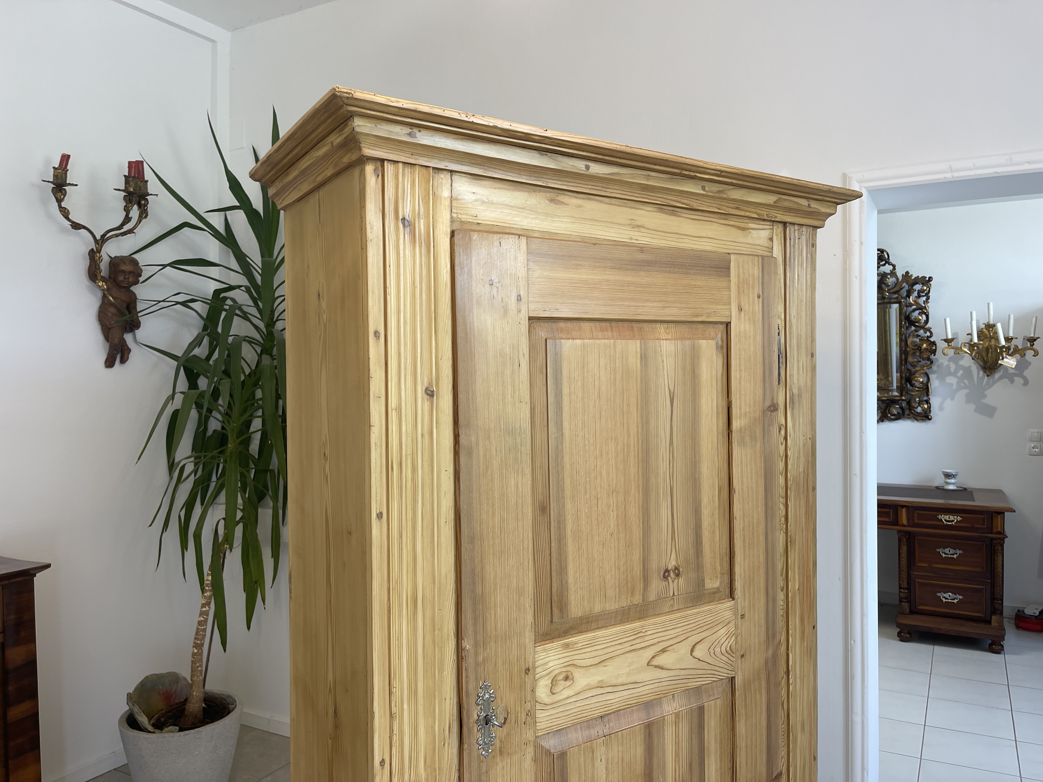 IMG_8412 Biedermeier Bauernschrank Naturholzschrank A4402