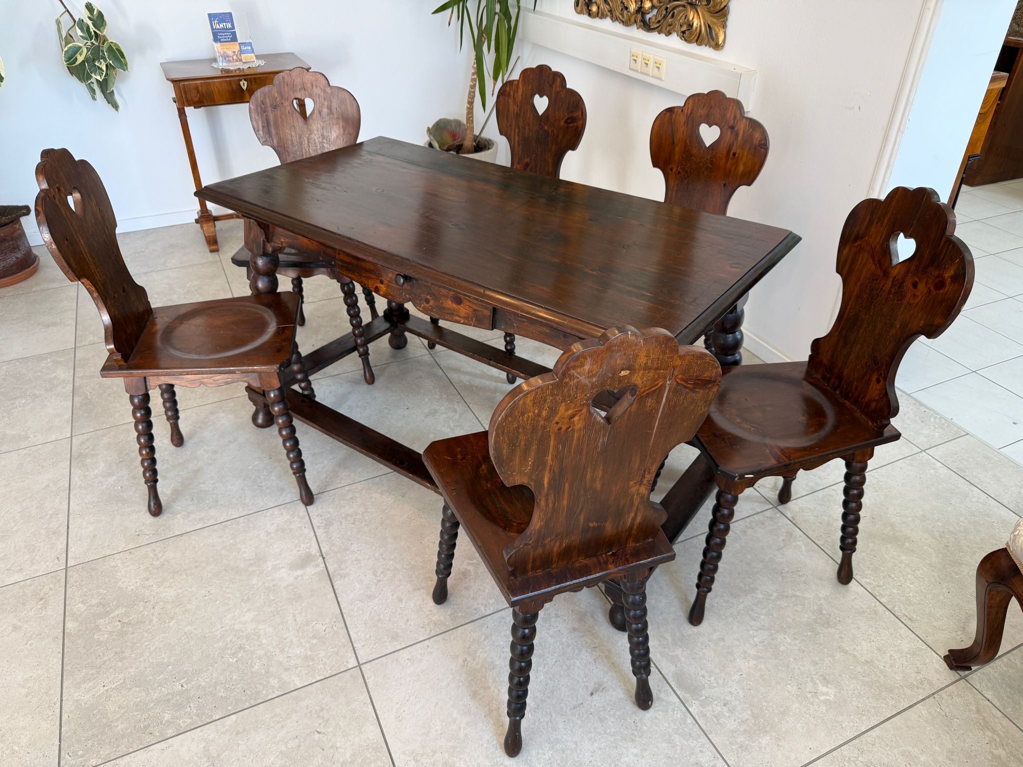 Bäuerliche Sitzgruppe Tisch 6 Bauernsessel Holz D1251