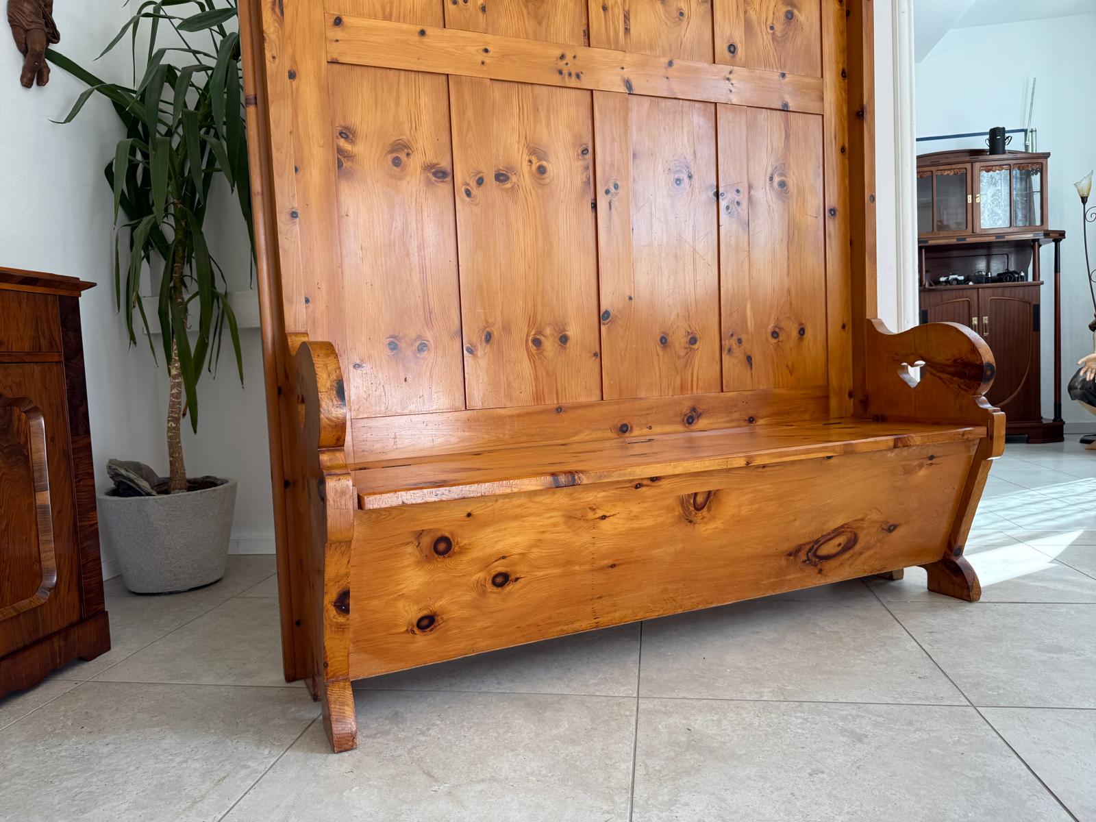 Provinzielle Bäuerliche  Truhenbank Landhausbank Bankerl Zirbenholz G1857