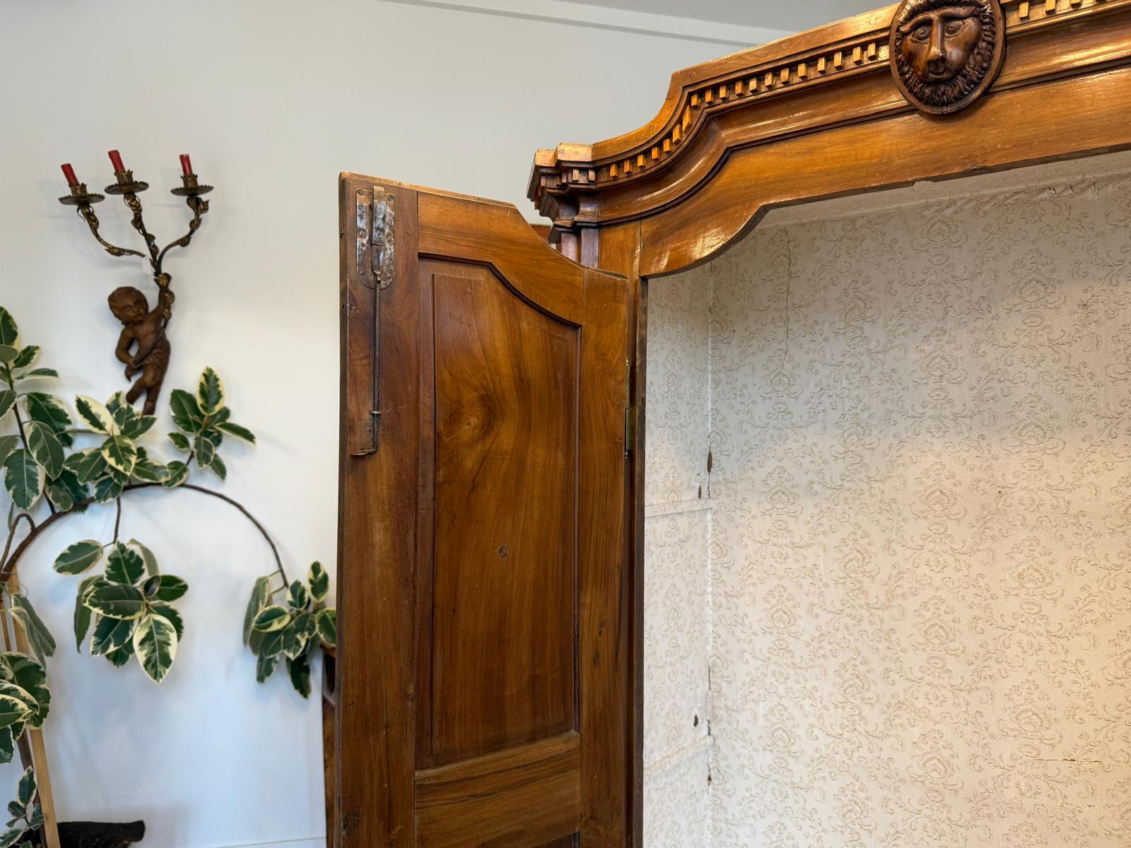 Authentischer Josefinischer Kleiderschrank Hallenschrank um 1780 G2237