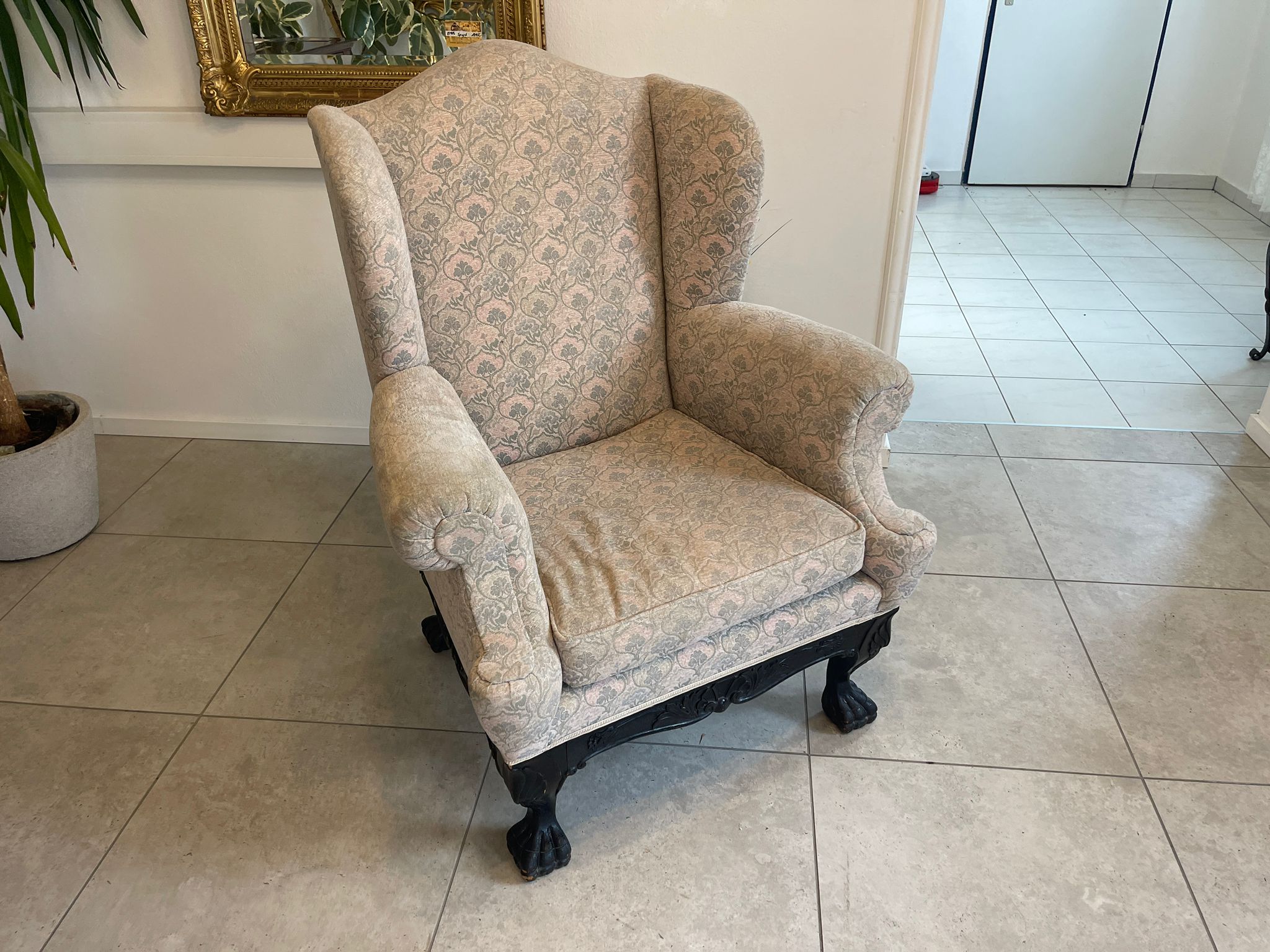 9c0e22ee-c925-49a4-ab44-74fac023cee7 Alter Historismus Ohrenfauteuil Antiker Ohrensessel Eleganter Fauteuil A4564