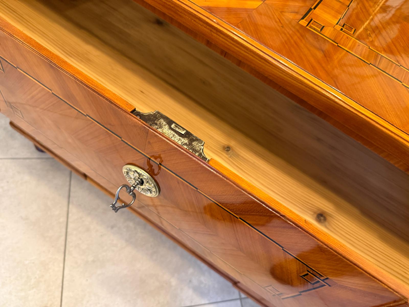 Sale Restaurierte Barock Kommode Österreich Marketiert G2392