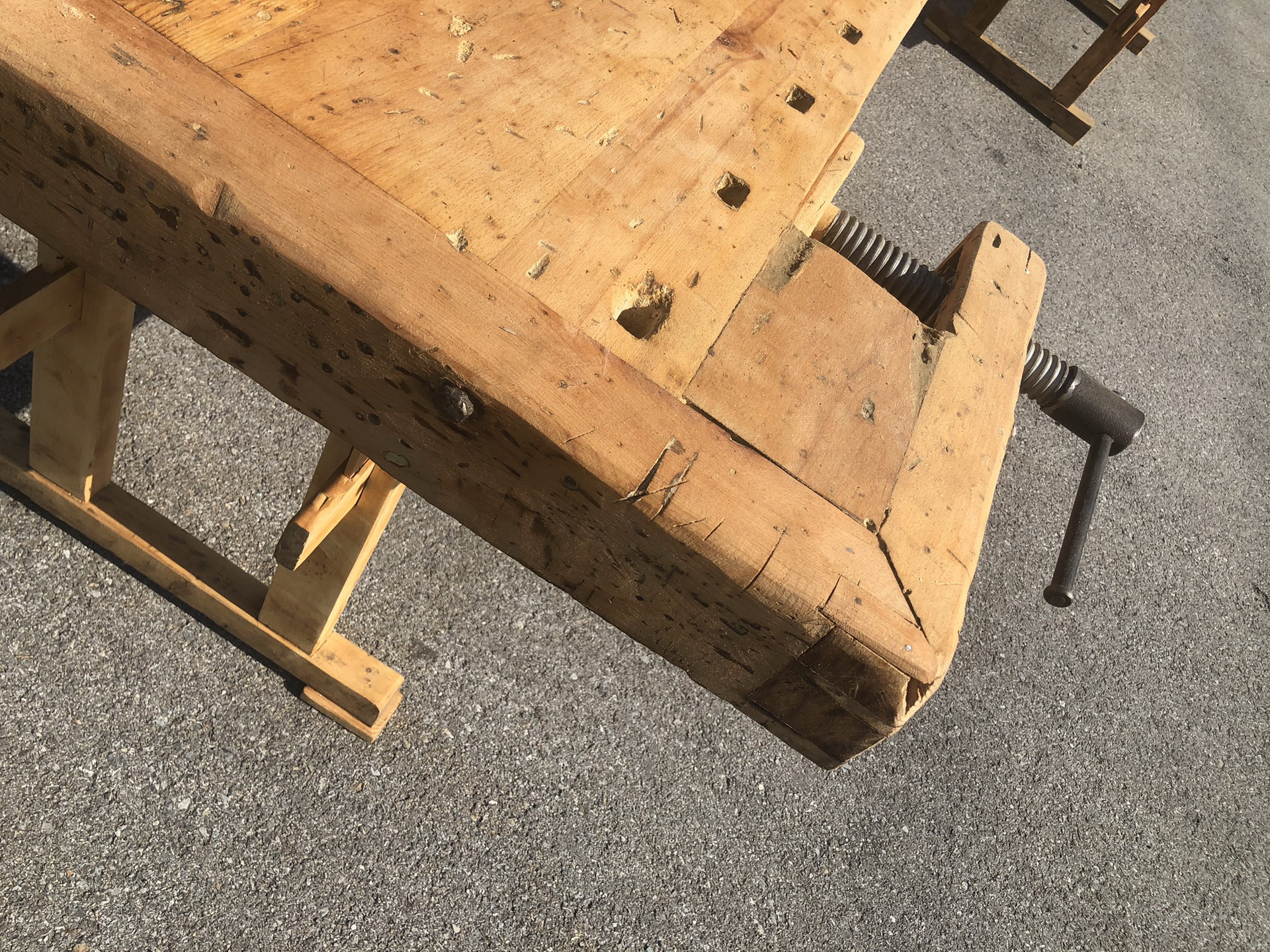 antike-hoblbank-werkbank-tisch_107 Urige massive alte funktionstüchtige Hobelbank, Werkbank, Küchentisch Z1723