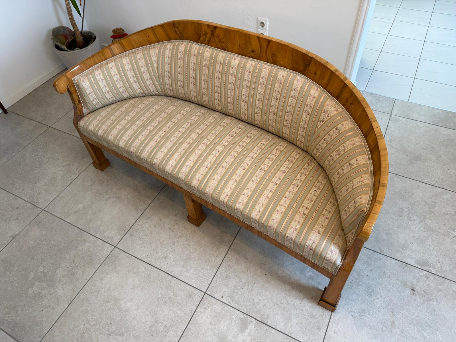 Originales Spätbiedermeier Sofa Diwan Couch D1003